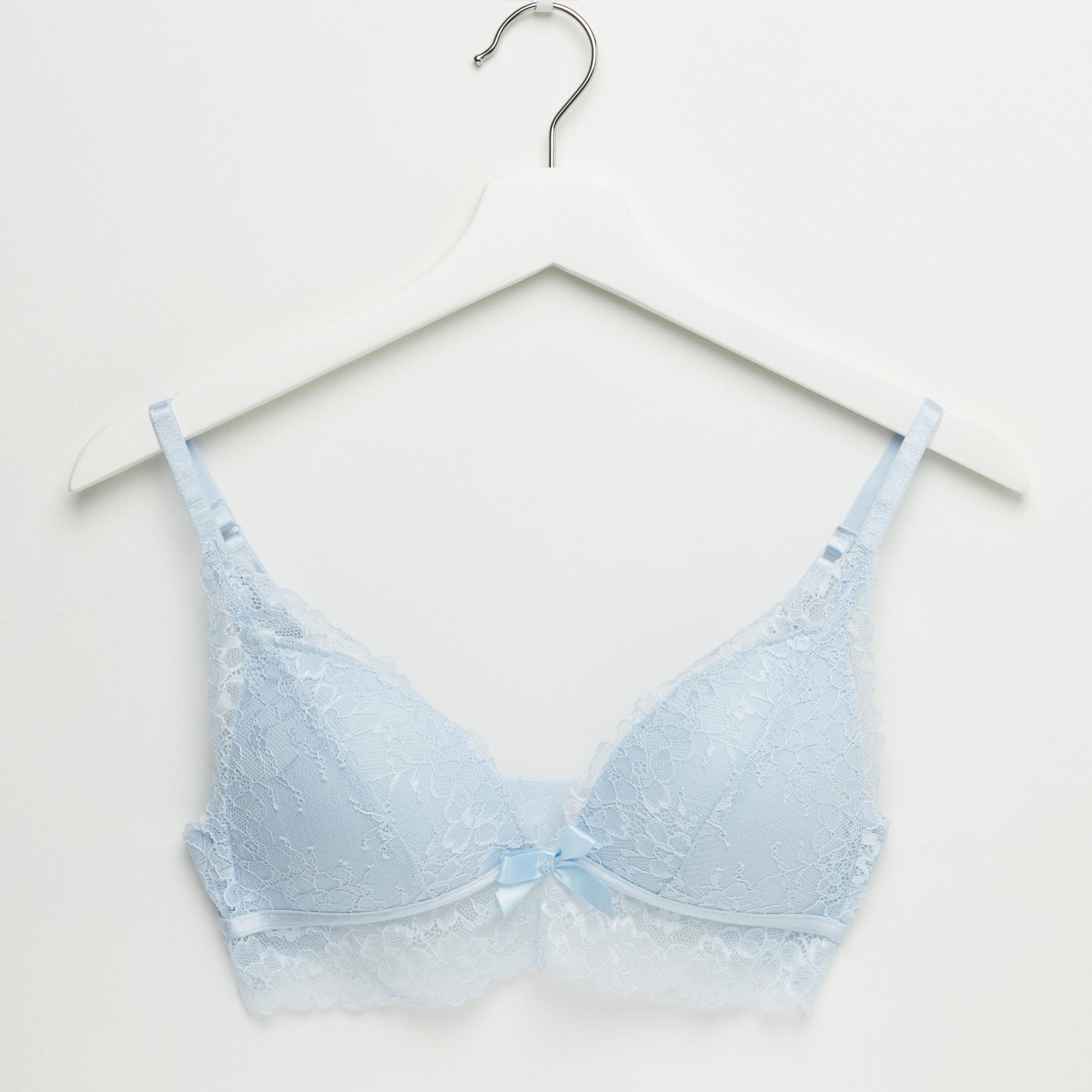 طقم سراويل داخلية وصدريّة مبطّنة بتفاصيل دانتيل-women-clothing-lingerie-lingeriesets-image-2