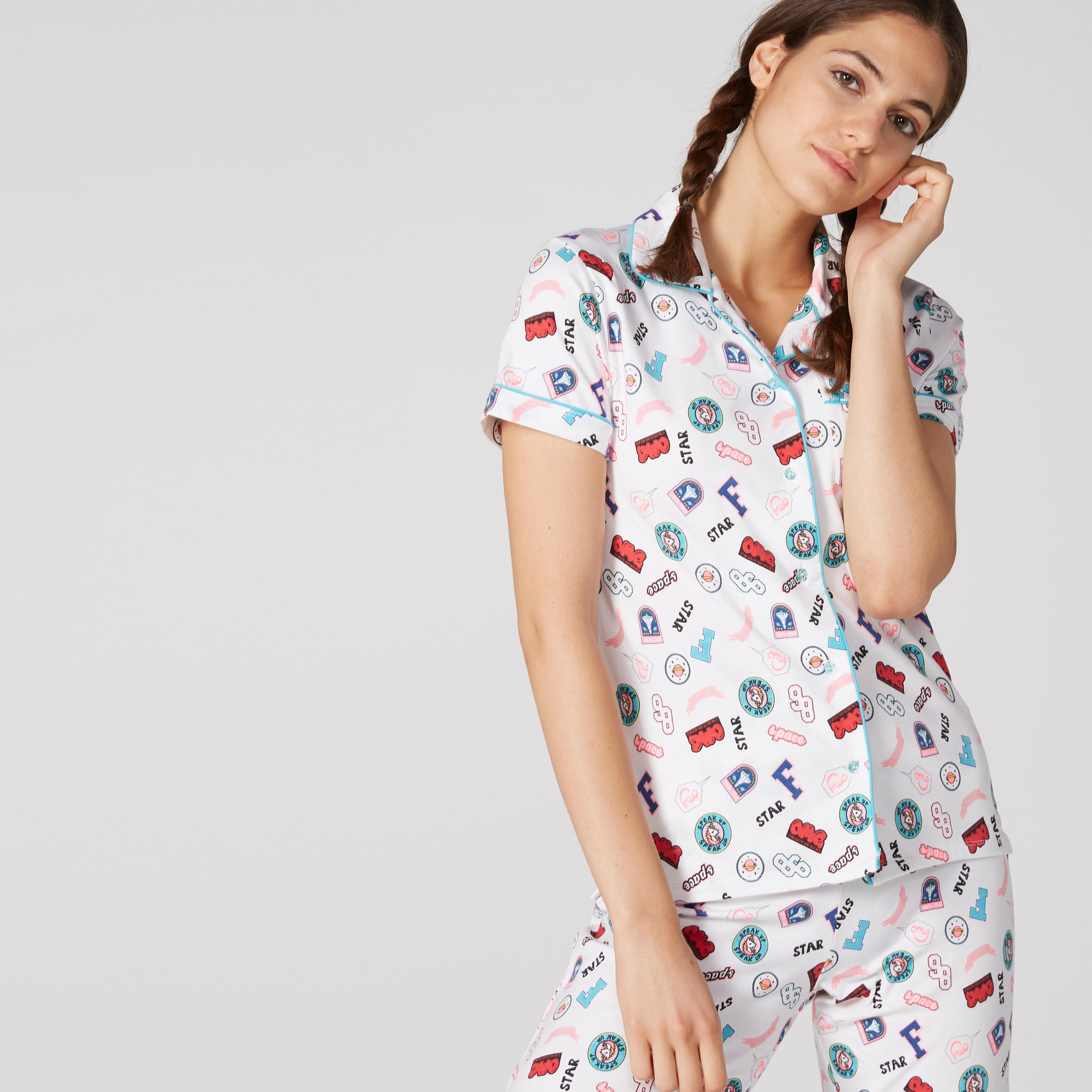 طقم بنطال كابري وقميص بطبعات-women-clothing-nightwear-pyjamas-longsets-image-1