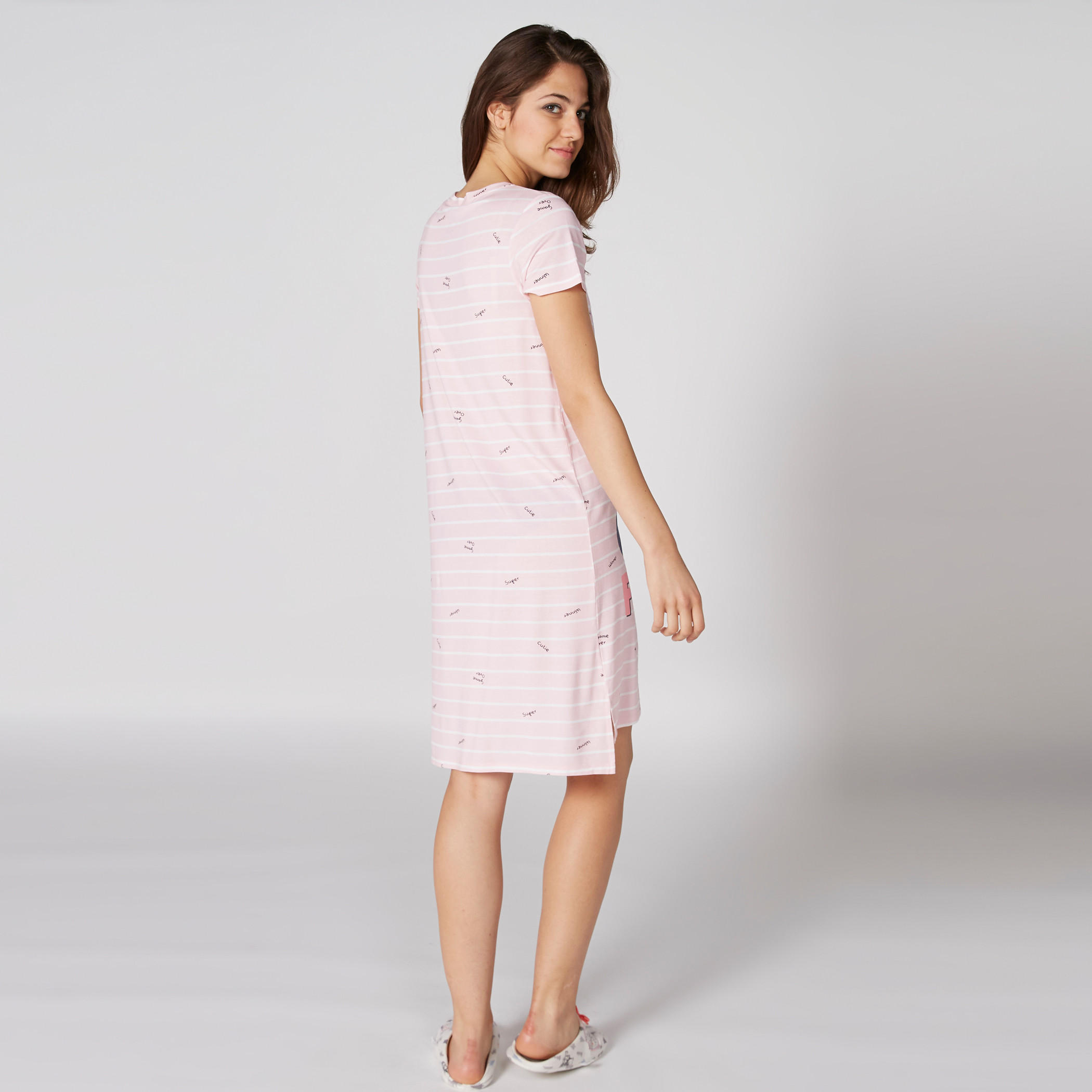 قميص نوم بياقة مستديرة وأكمام قصيرة وطبعات-women-clothing-nightwear-nighties-image-2