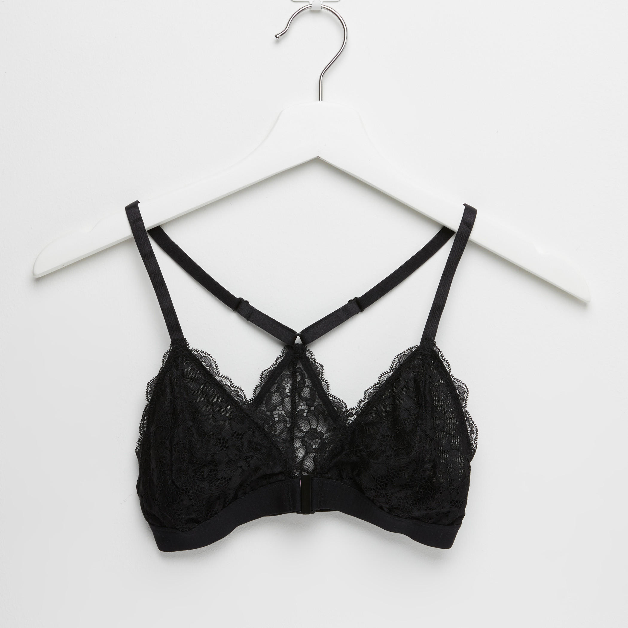 صدريّة تيشيرت بحمّالات قابلة للتعديل وتفاصيل دانتيل - طقم من قطعتين-women-clothing-lingerie-bras-image-2