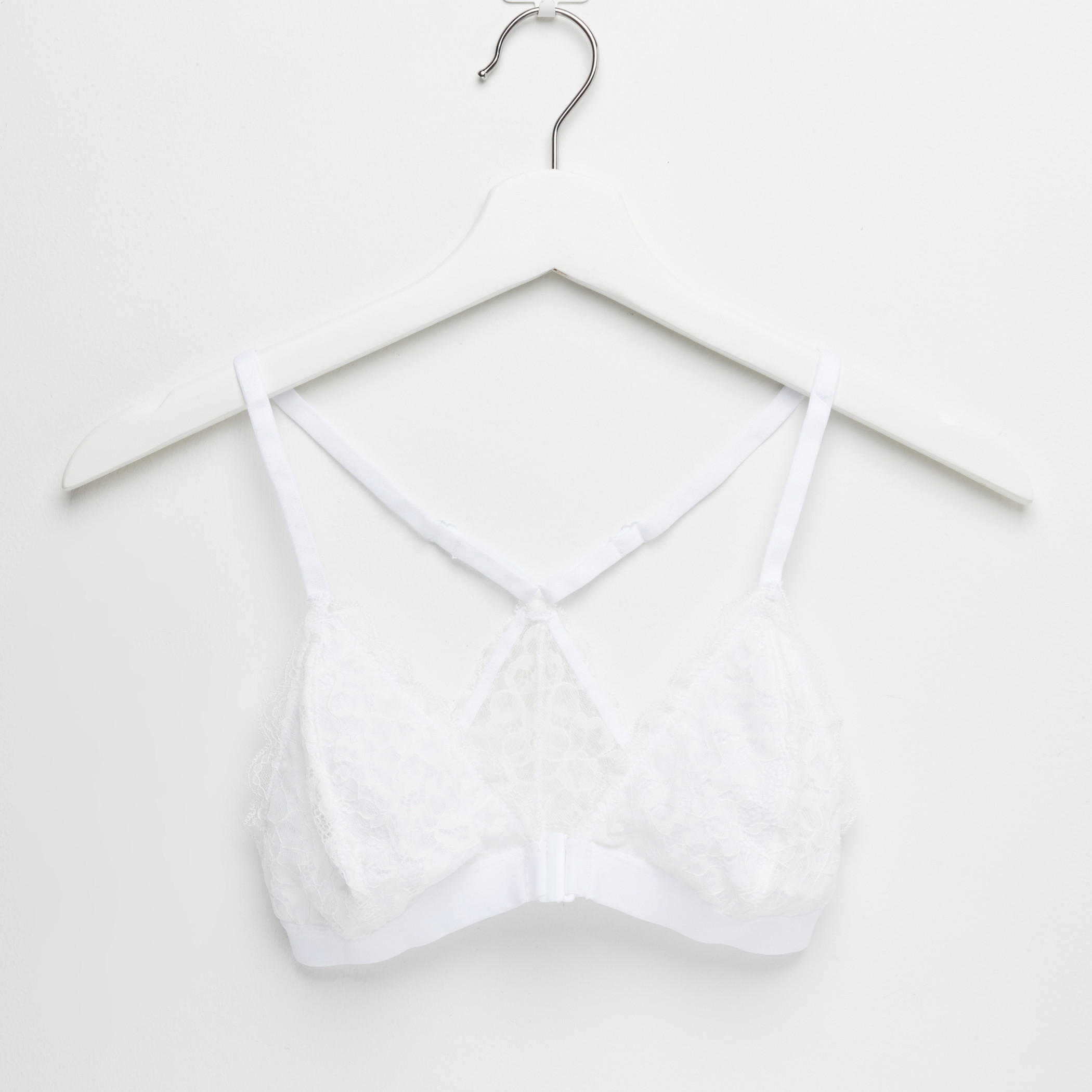 صدريّة تيشيرت بحمّالات قابلة للتعديل وتفاصيل دانتيل - طقم من قطعتين-women-clothing-lingerie-bras-image-4