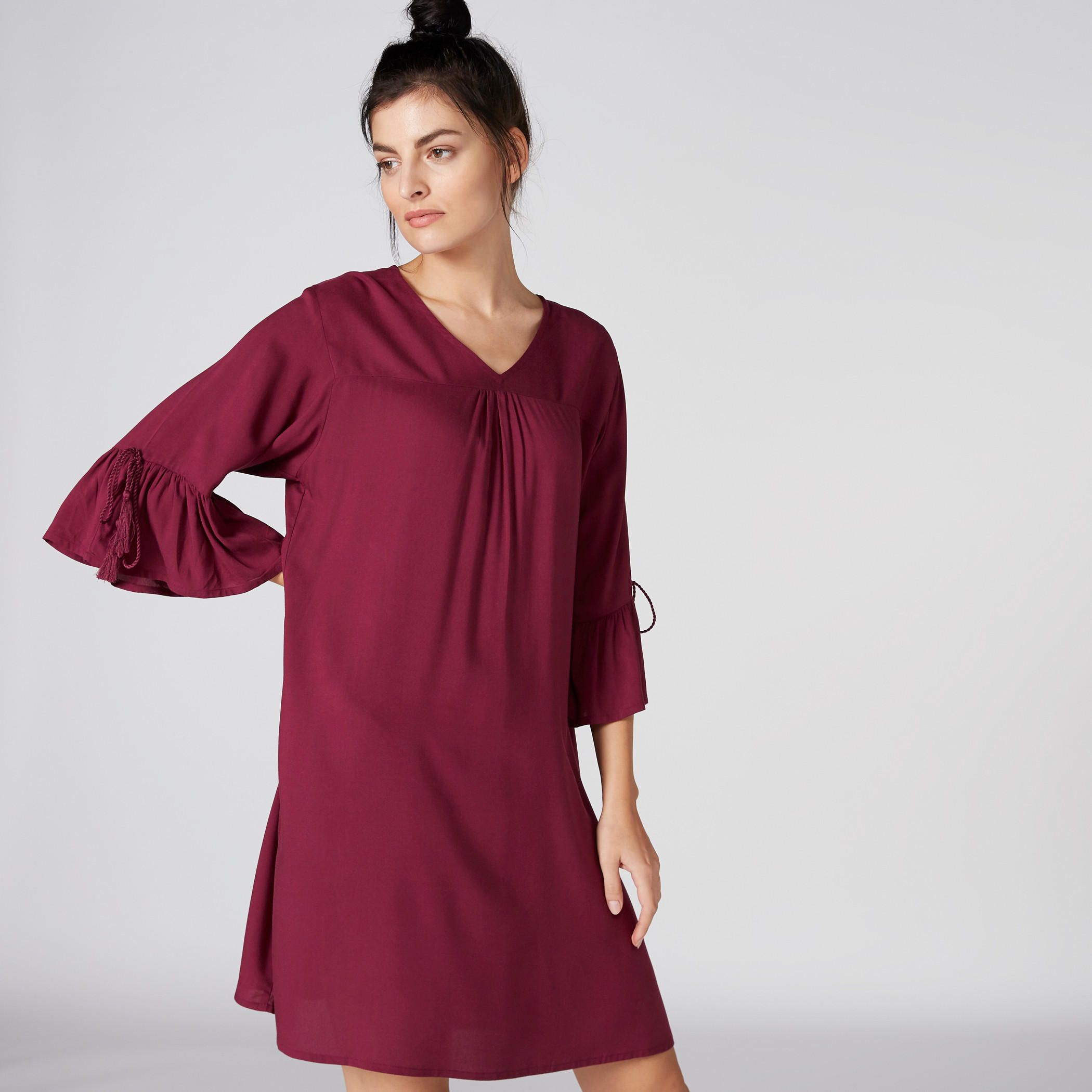 قميص نوم بياقة V وأكمام واسعة وحزام رباط - طقم من قطعتين-women-clothing-nightwear-nighties-image-7