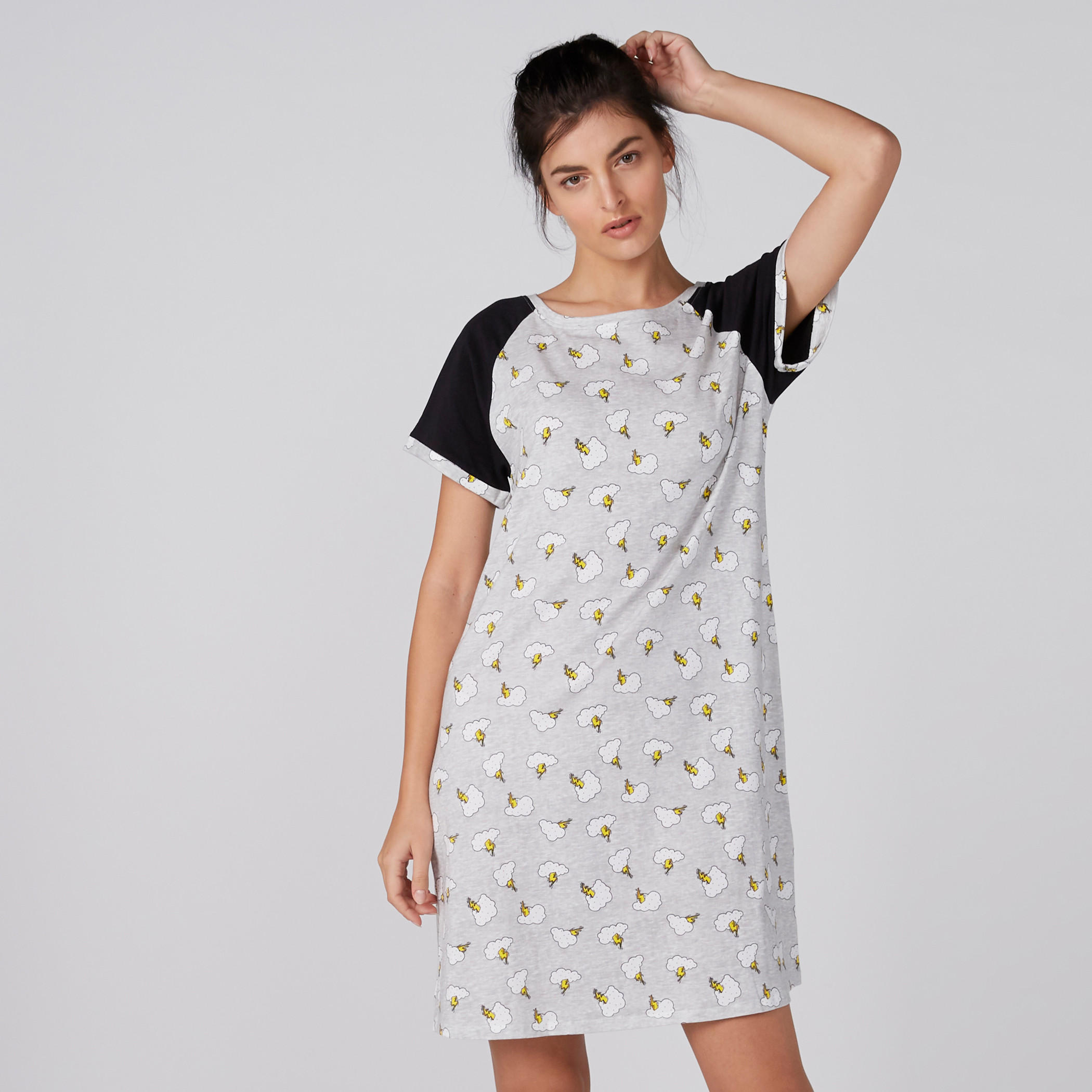 قميص نوم بياقة مستديرة وأكمام قصيرة وطبعات-women-clothing-nightwear-nighties-image-3