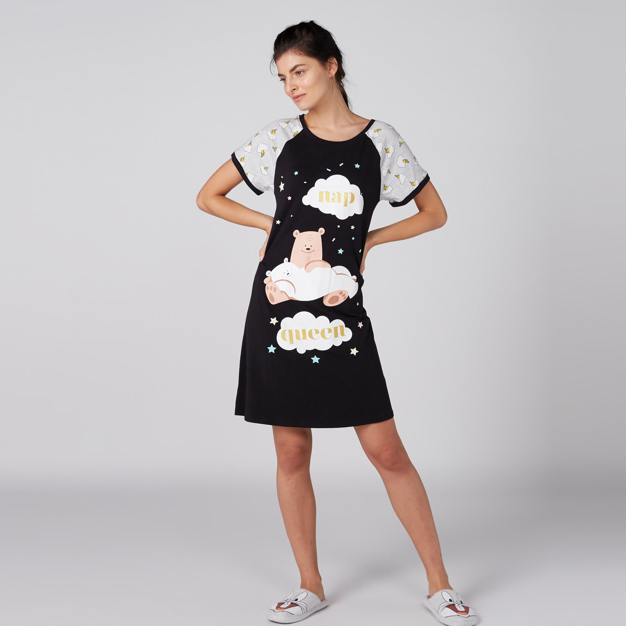 قميص نوم بياقة مستديرة وأكمام قصيرة وطبعات-women-clothing-nightwear-nighties-image-4