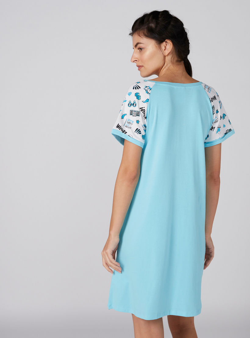 قميص نوم بياقة مستديرة وطبعات - طقم من قطعتين-women-clothing-nightwear-nighties-image-6