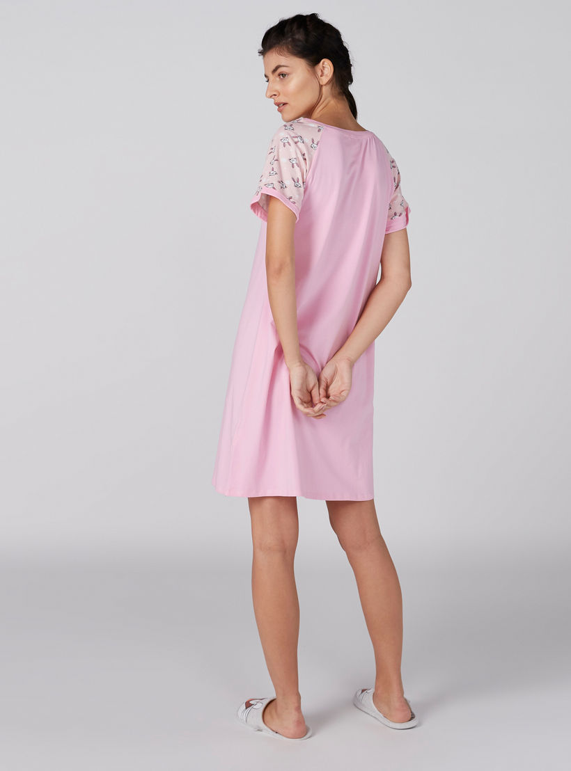 قميص نوم بياقة مستديرة وطبعات - طقم من قطعتين-women-clothing-nightwear-nighties-image-3