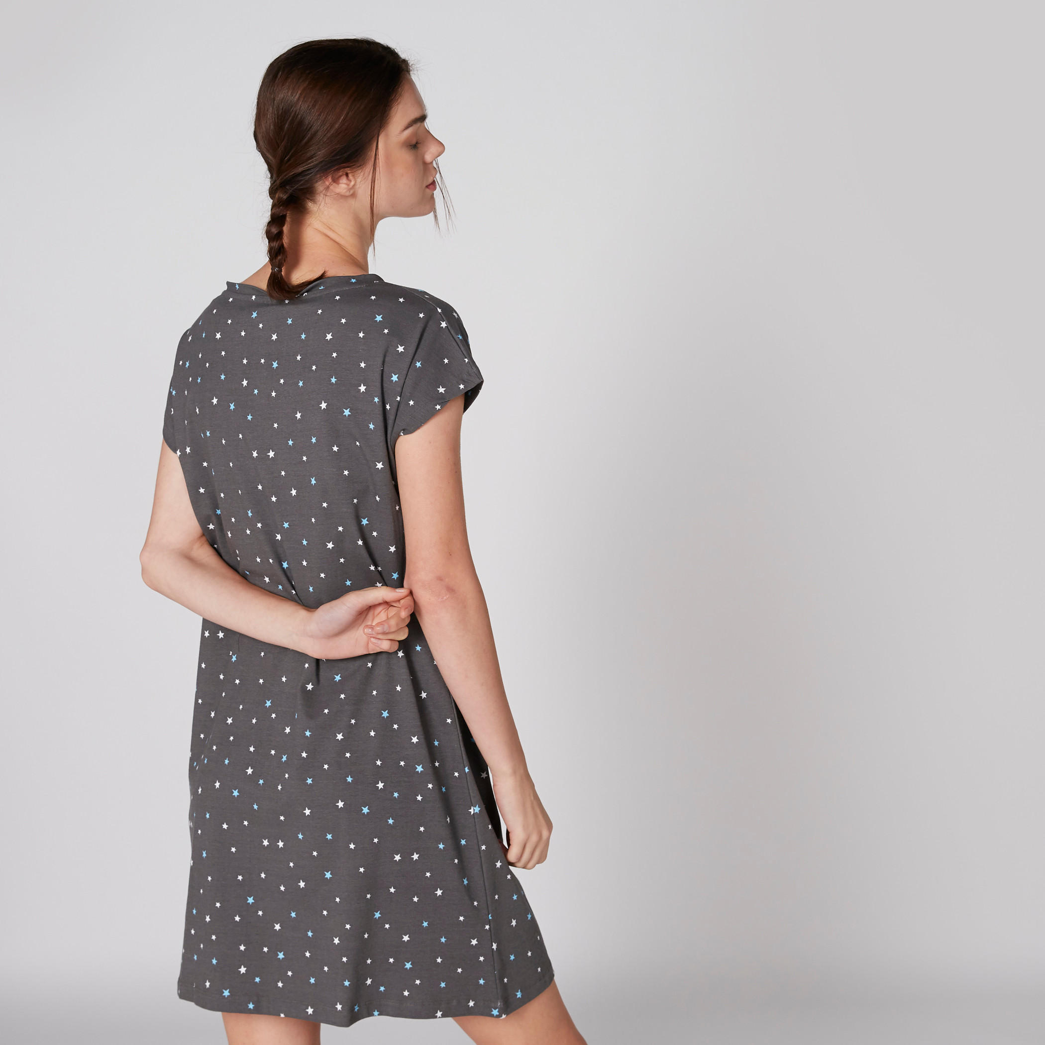 قميص نوم بياقة مستديرة وأكمام متصلة وطبعات توم أند جيري-women-clothing-nightwear-pyjamas-tops-image-2