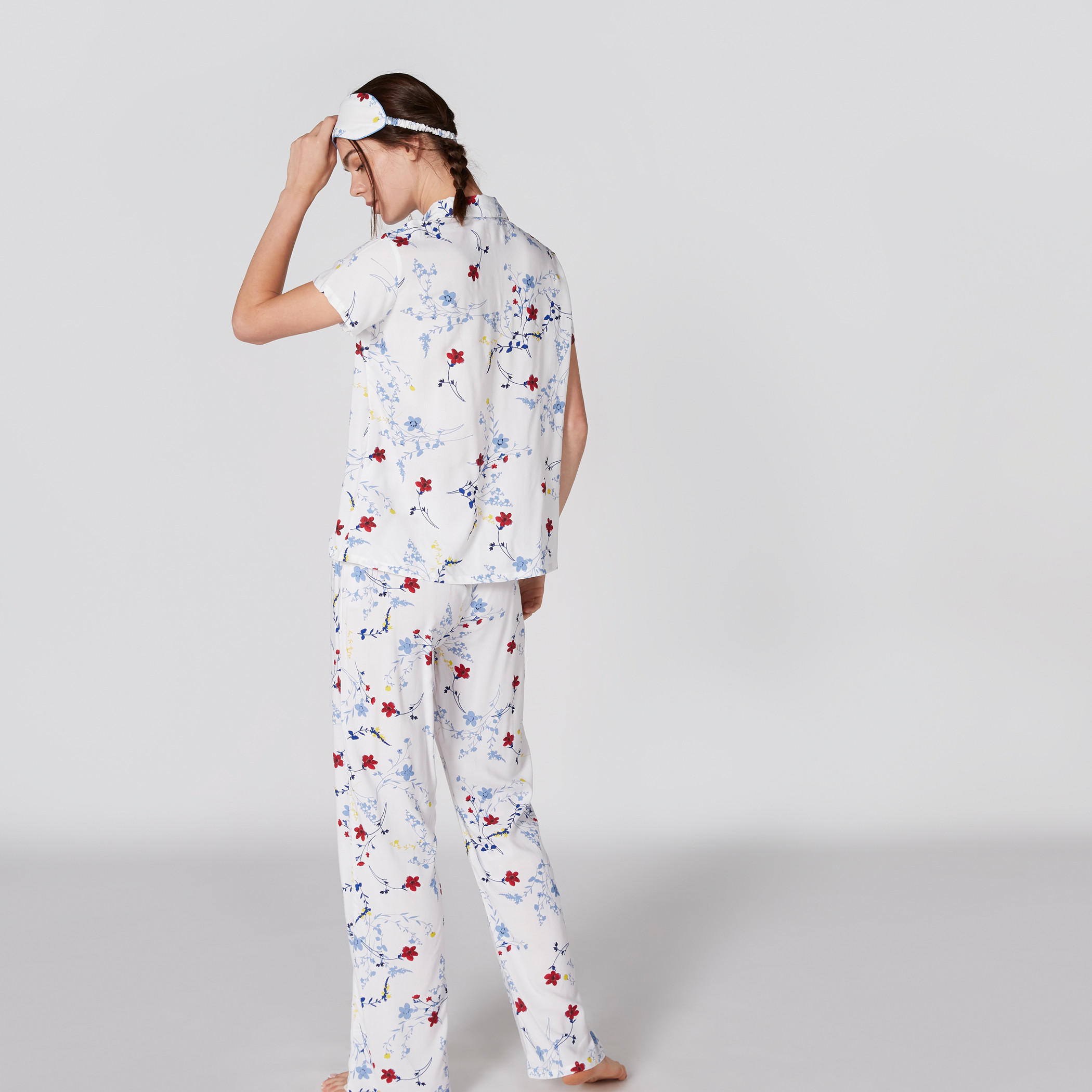 طقم بنطال بيجاما وقميص بأكمام قصيرة وطبعات-women-clothing-nightwear-pyjamas-longsets-image-2