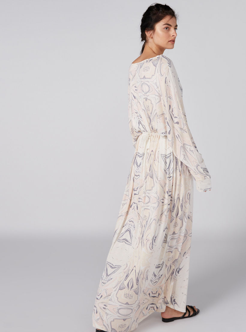 قميص نوم طويل بياقة قارب وأكمام طويلة وطبعات-women-clothing-nightwear-nighties-image-2