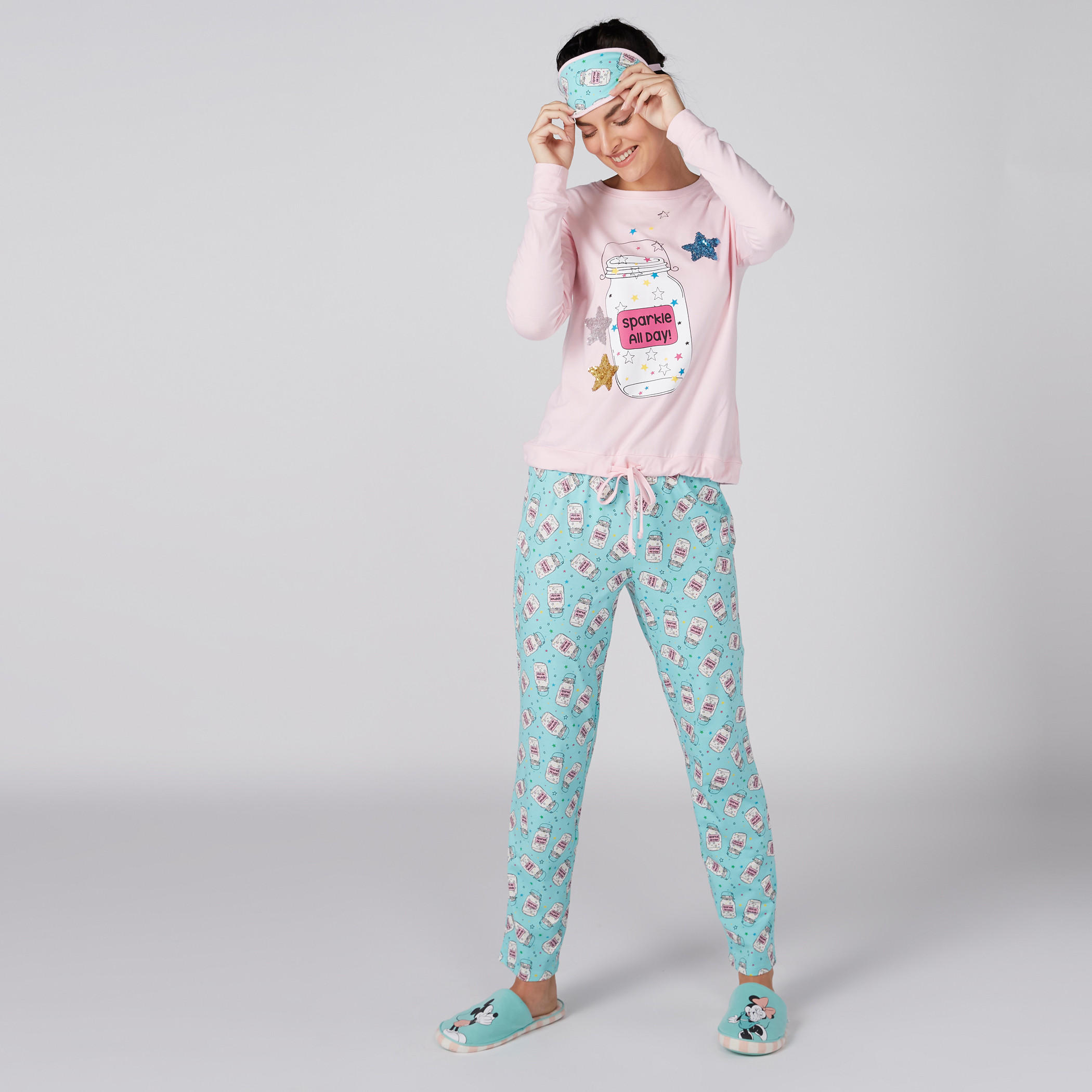 طقم بنطال بيجاما وتيشيرت بأكمام طويلة وطبعات-women-clothing-nightwear-pyjamas-longsets-image-1