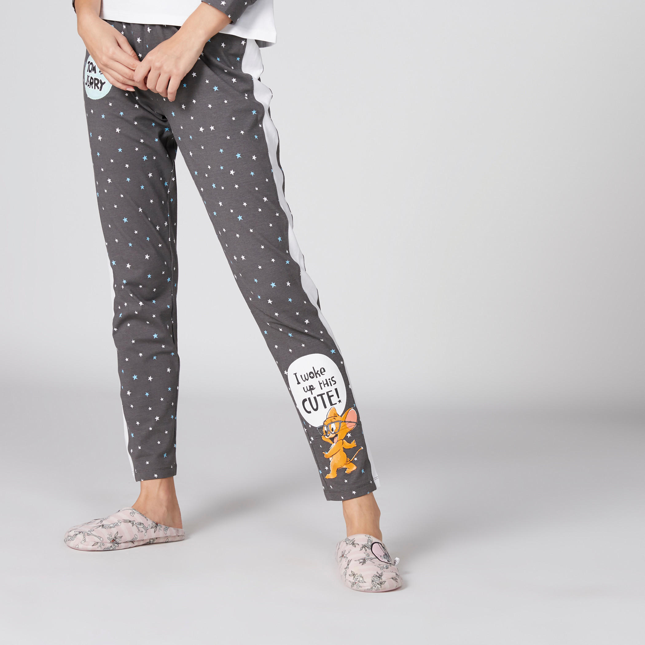 طقم بنطال بيجاما وتيشيرت بطبعات توم أند جيري-women-clothing-nightwear-pyjamas-longsets-image-3