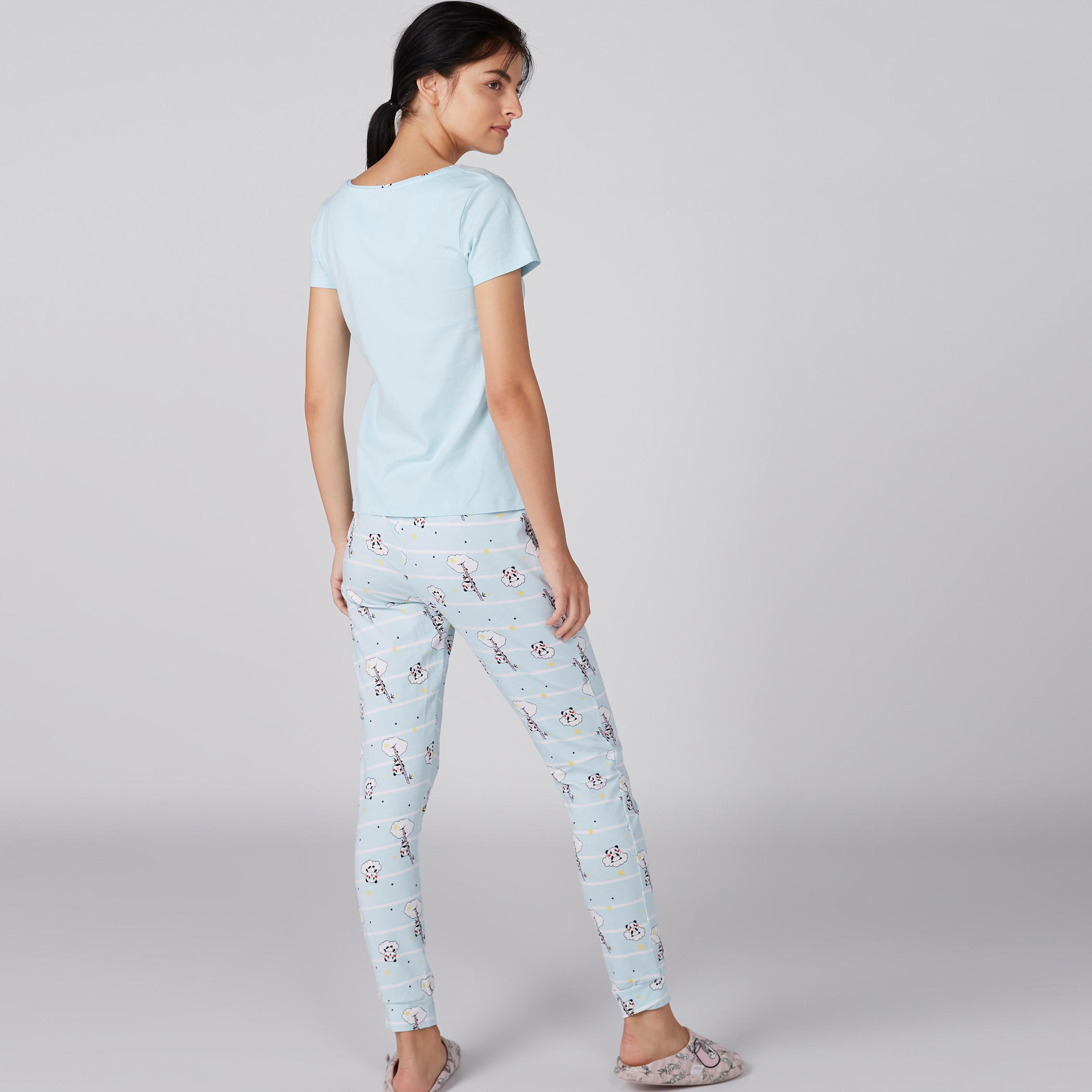 طقم بنطال بيجاما وتيشيرت بطبعات-women-clothing-nightwear-pyjamas-longsets-image-3