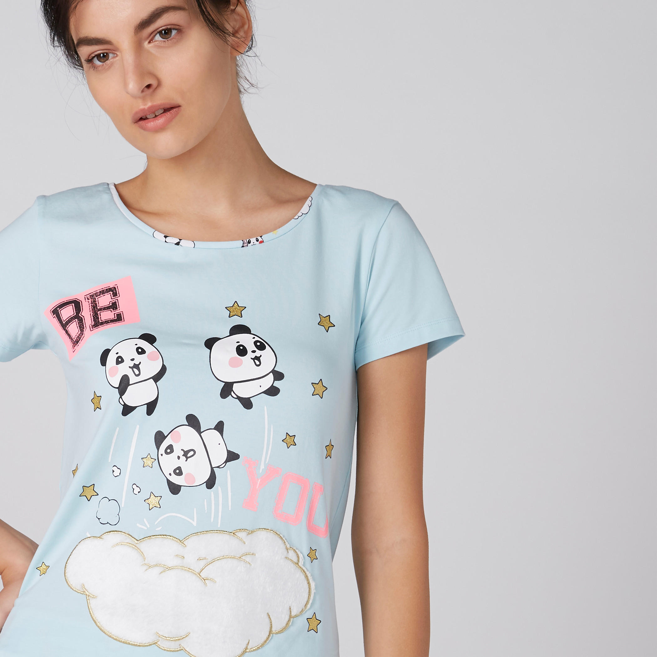 طقم بنطال بيجاما وتيشيرت بطبعات-women-clothing-nightwear-pyjamas-longsets-image-1