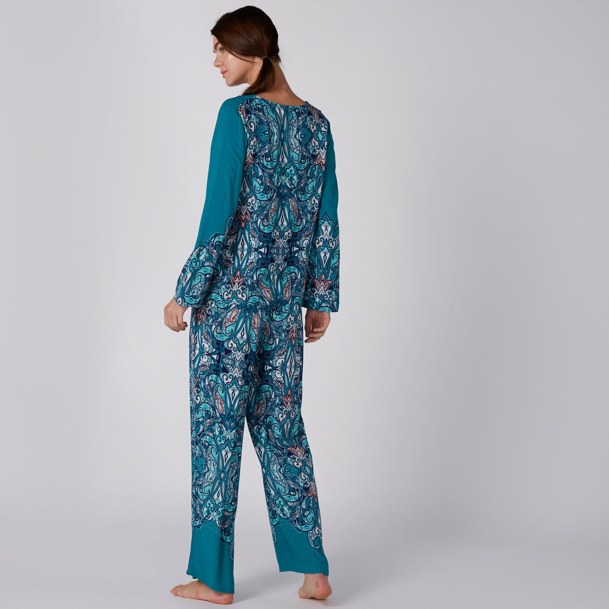طقم بنطال بيجاما وبلوزة بأكمام طويلة وطبعات-women-clothing-nightwear-pyjamas-longsets-image-3