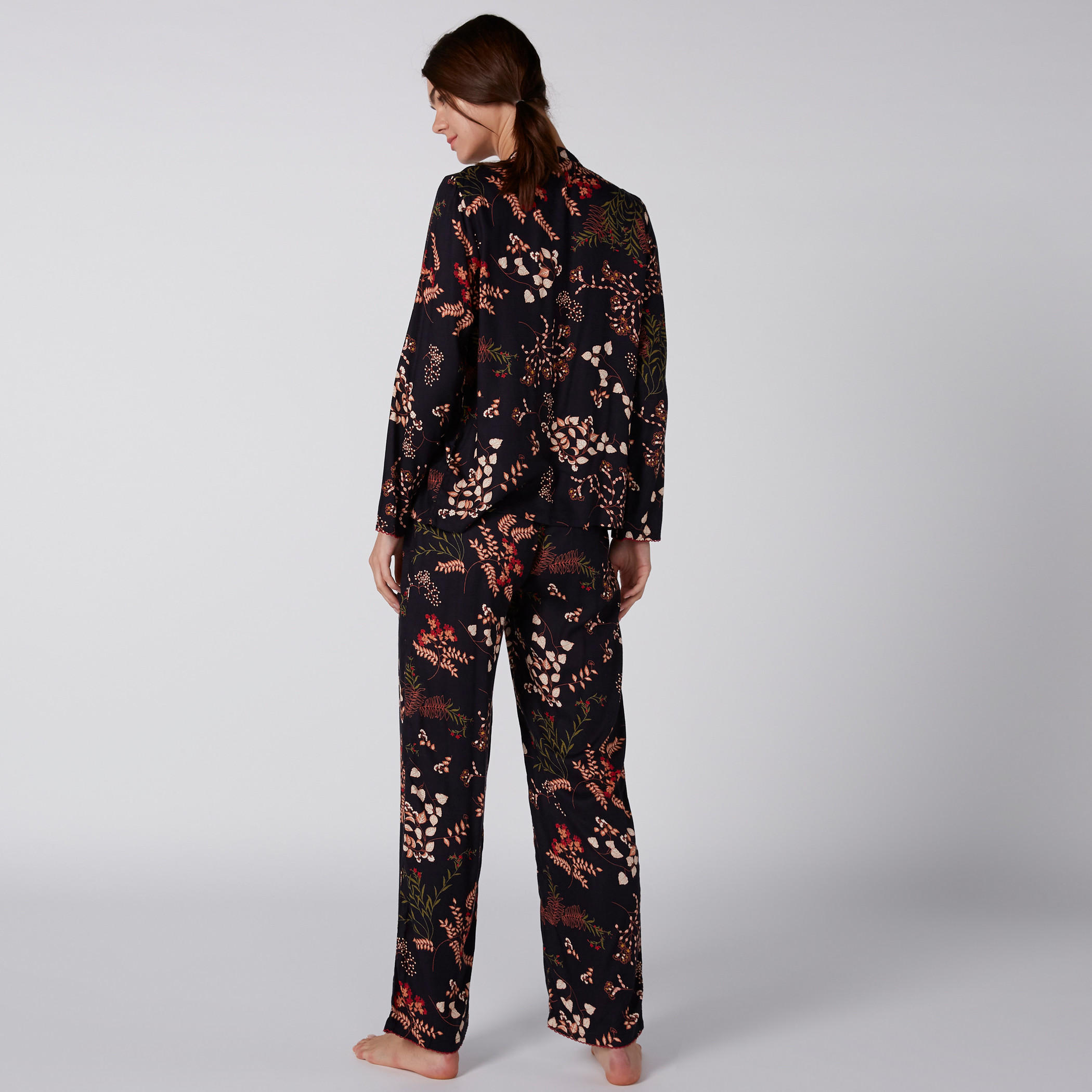 بلوزة بأكمام طويلة وياقة ماندارين وطبعات مع بنطال بيجاما-women-clothing-nightwear-pyjamas-longsets-image-3