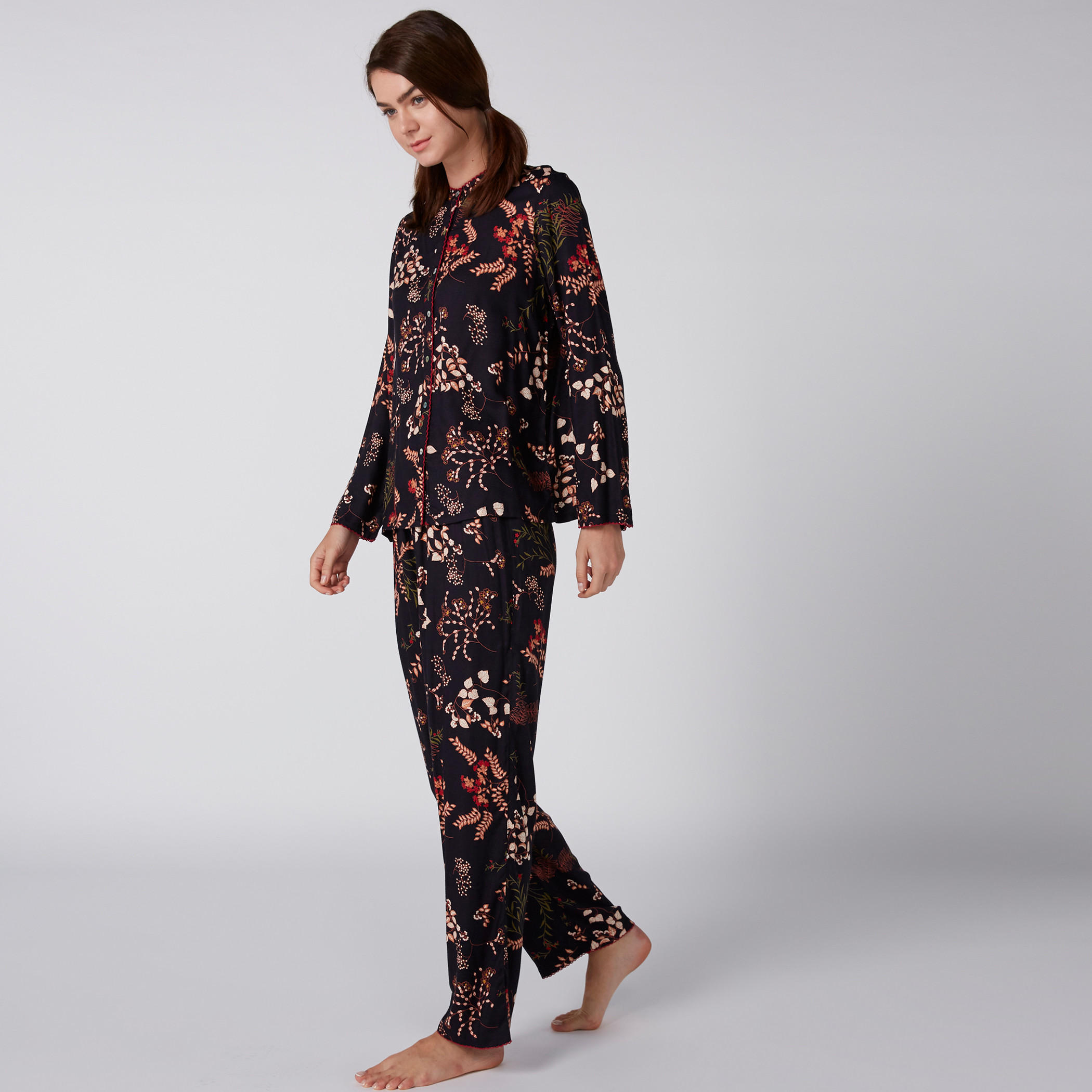 بلوزة بأكمام طويلة وياقة ماندارين وطبعات مع بنطال بيجاما-women-clothing-nightwear-pyjamas-longsets-image-4