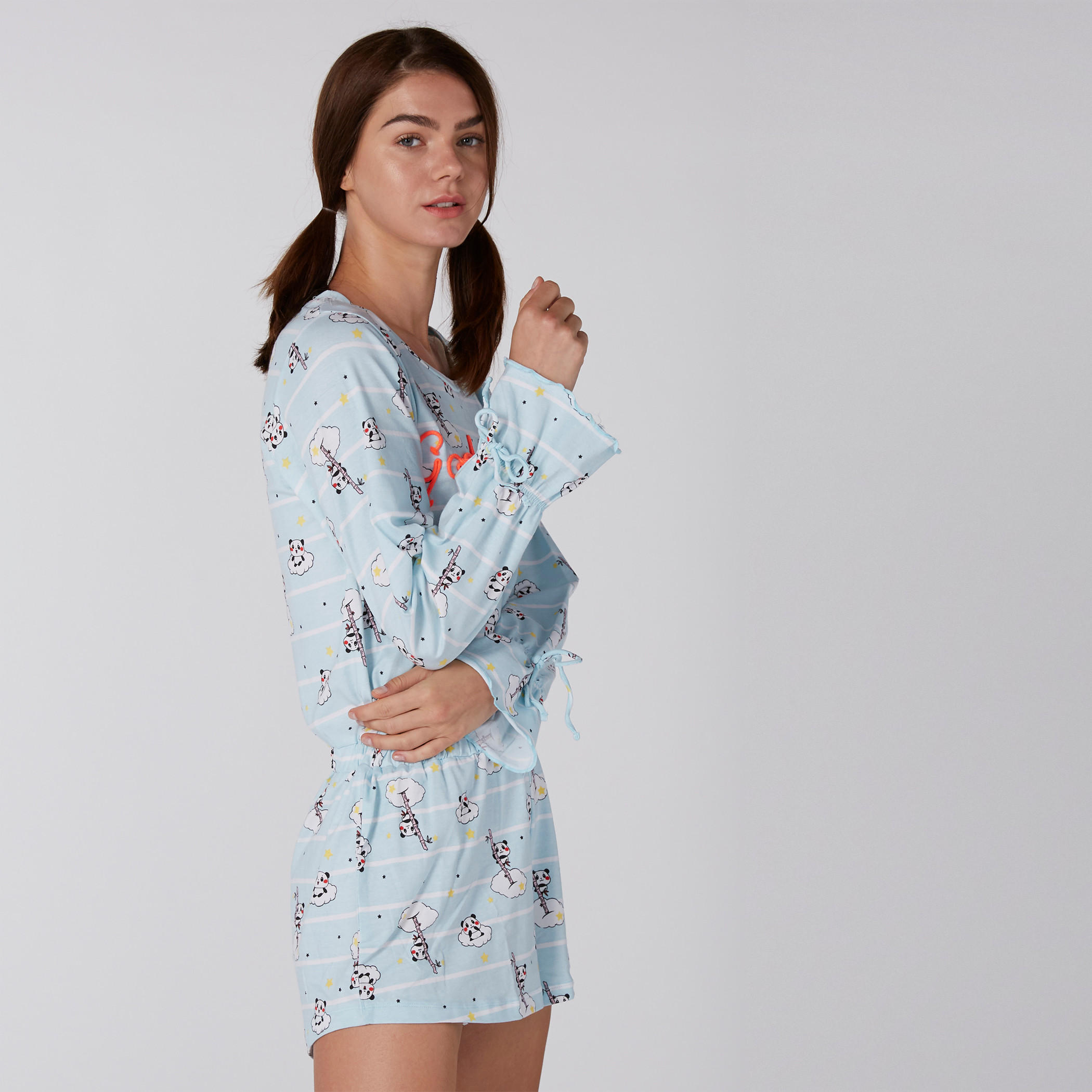 أفرول بطبعات وياقة مستديرة وأكمام طويلة-women-clothing-nightwear-nighties-image-4