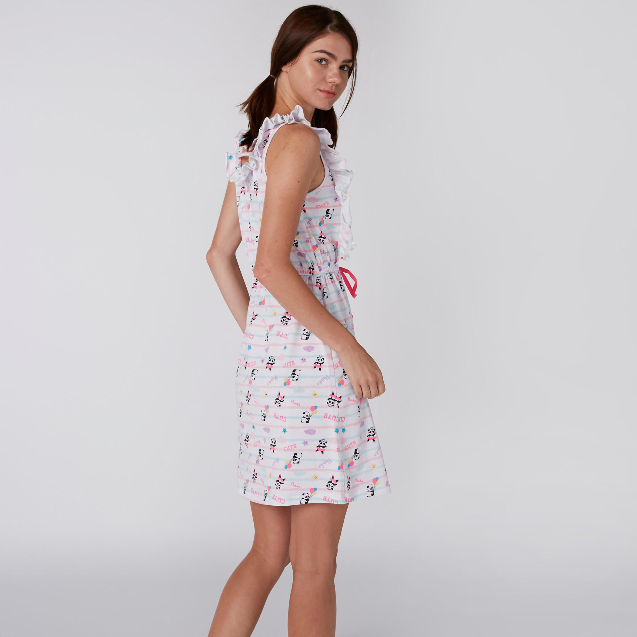 قميص نوم دون أكمام بتفاصيل كشكش وأربطة بطبعات-women-clothing-nightwear-nighties-image-4