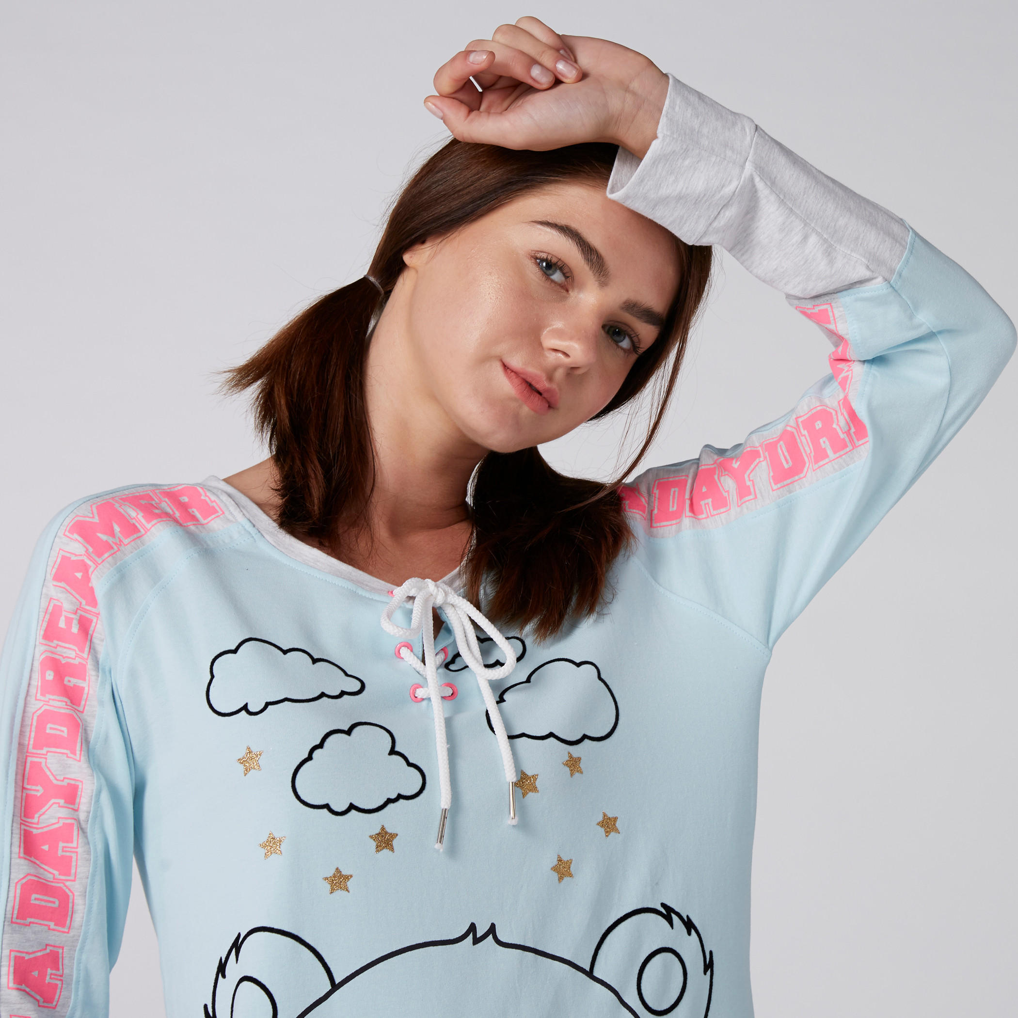 قميص نوم بطبعات وأكمام طويلة وأربطة-women-clothing-nightwear-nighties-image-2
