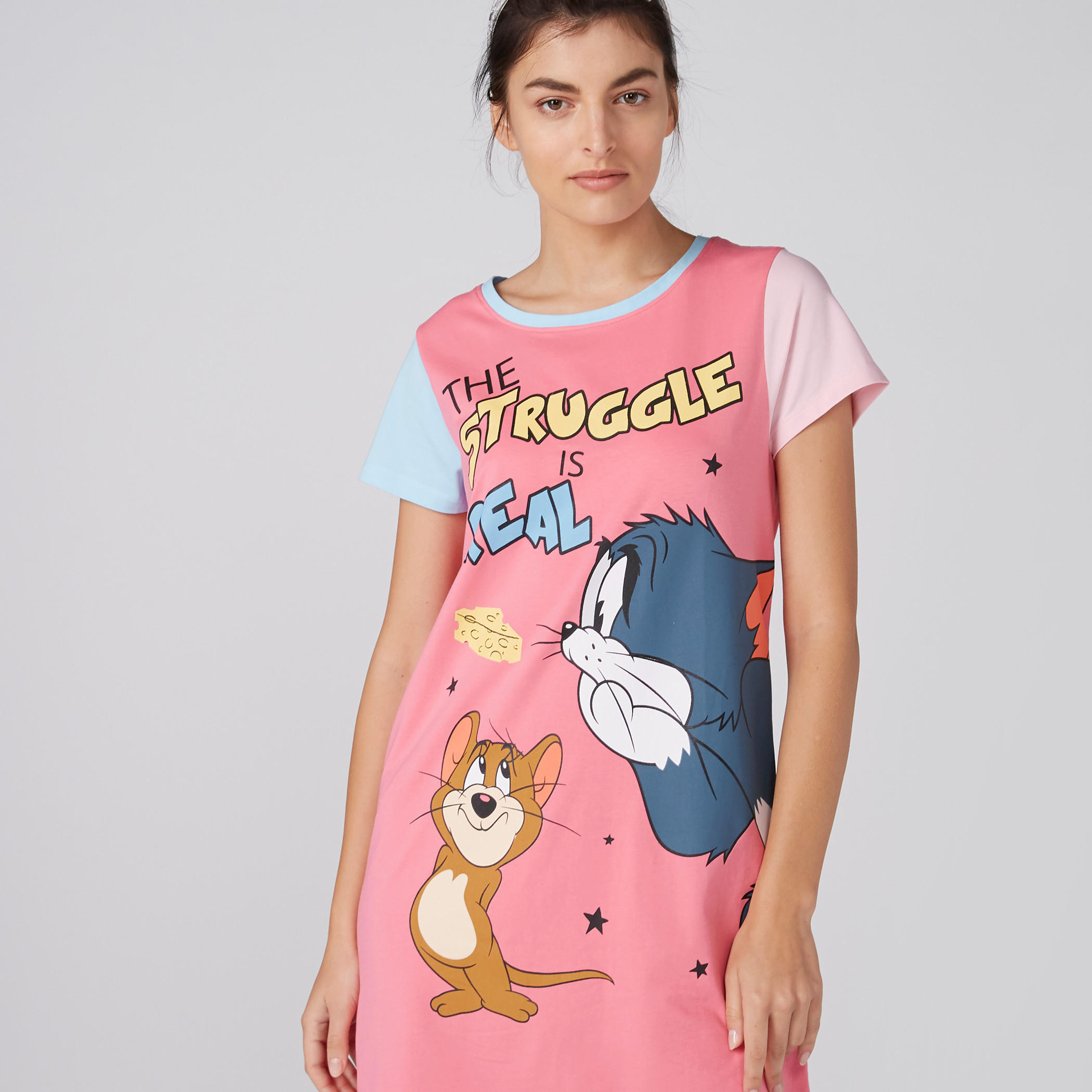 تيشيرت بياقة مستديرة وأكمام قصيرة وطبعات توم آند جيري-women-clothing-nightwear-nighties-image-4