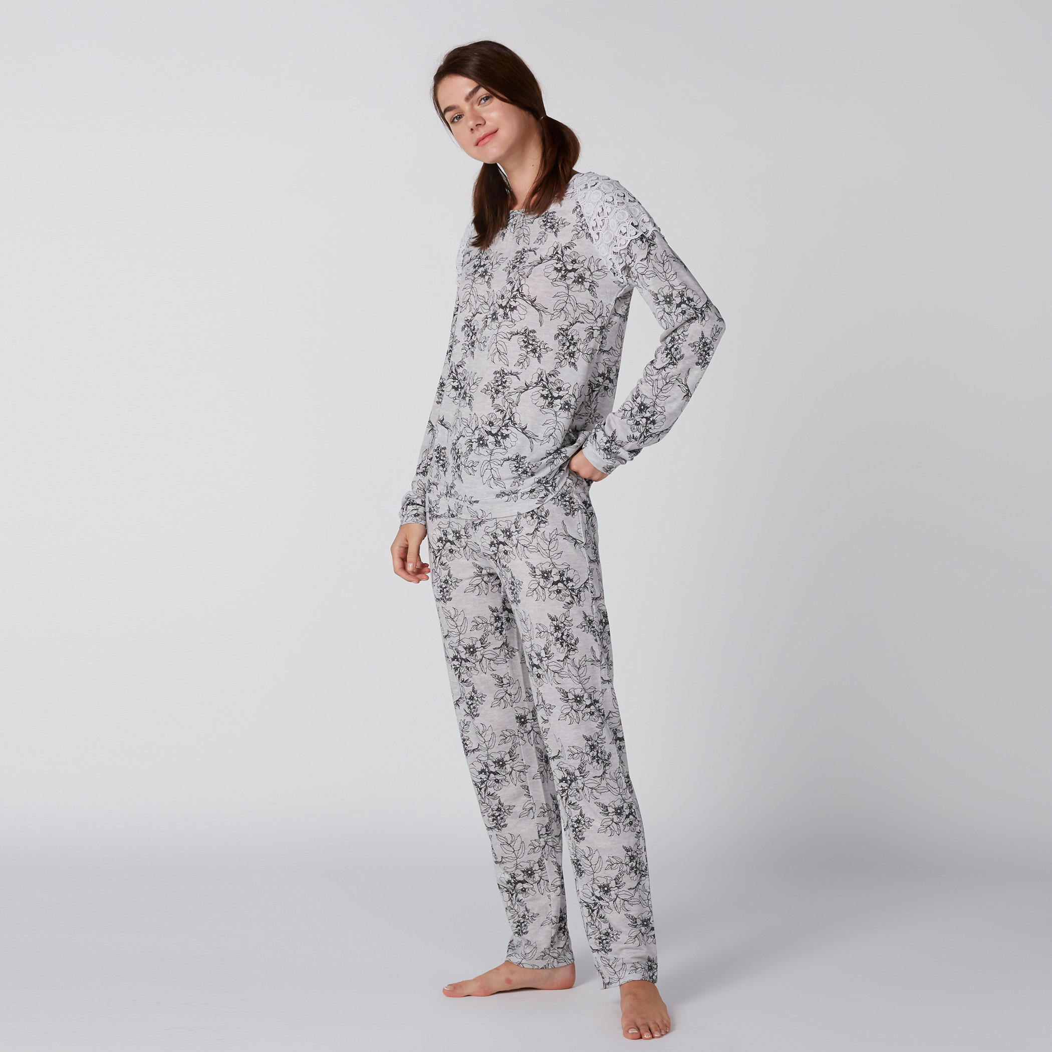 Printed T-Shirt and Pyjama Set-women-clothing-nightwear-pyjamas-longsets-image-4
