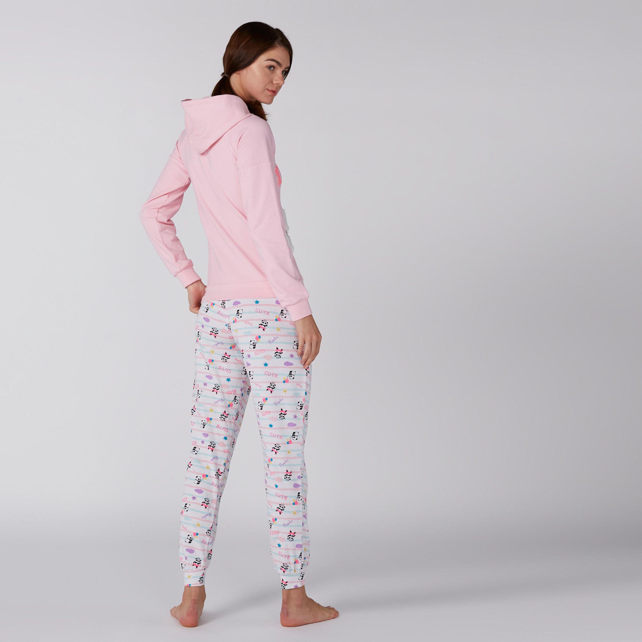 سويت شيرت مطرز بياقة بقبّعة-women-clothing-nightwear-pyjamas-tops-image-3