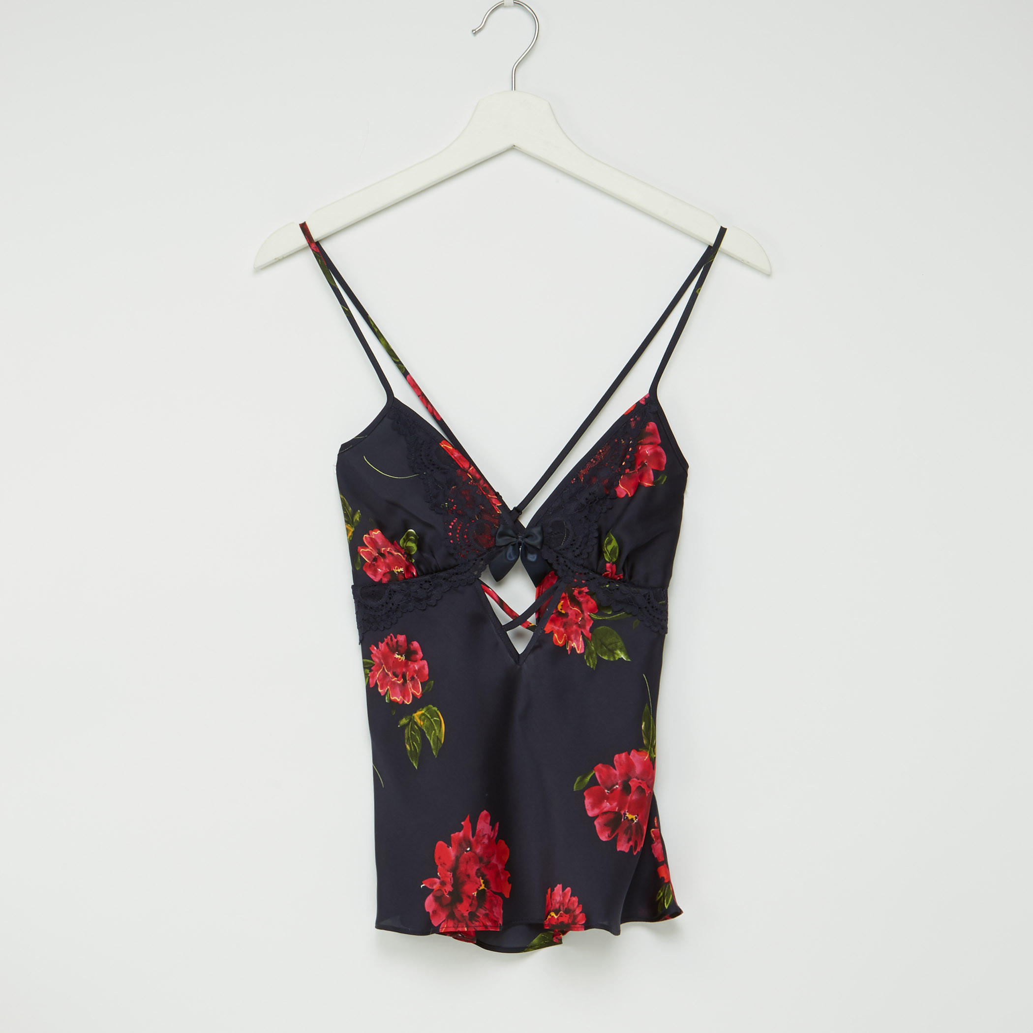 طقم بنطال بيجاما وبلوزة بحمّالات رفيعة وطبعات أزهار-women-clothing-nightwear-pyjamas-longsets-image-4