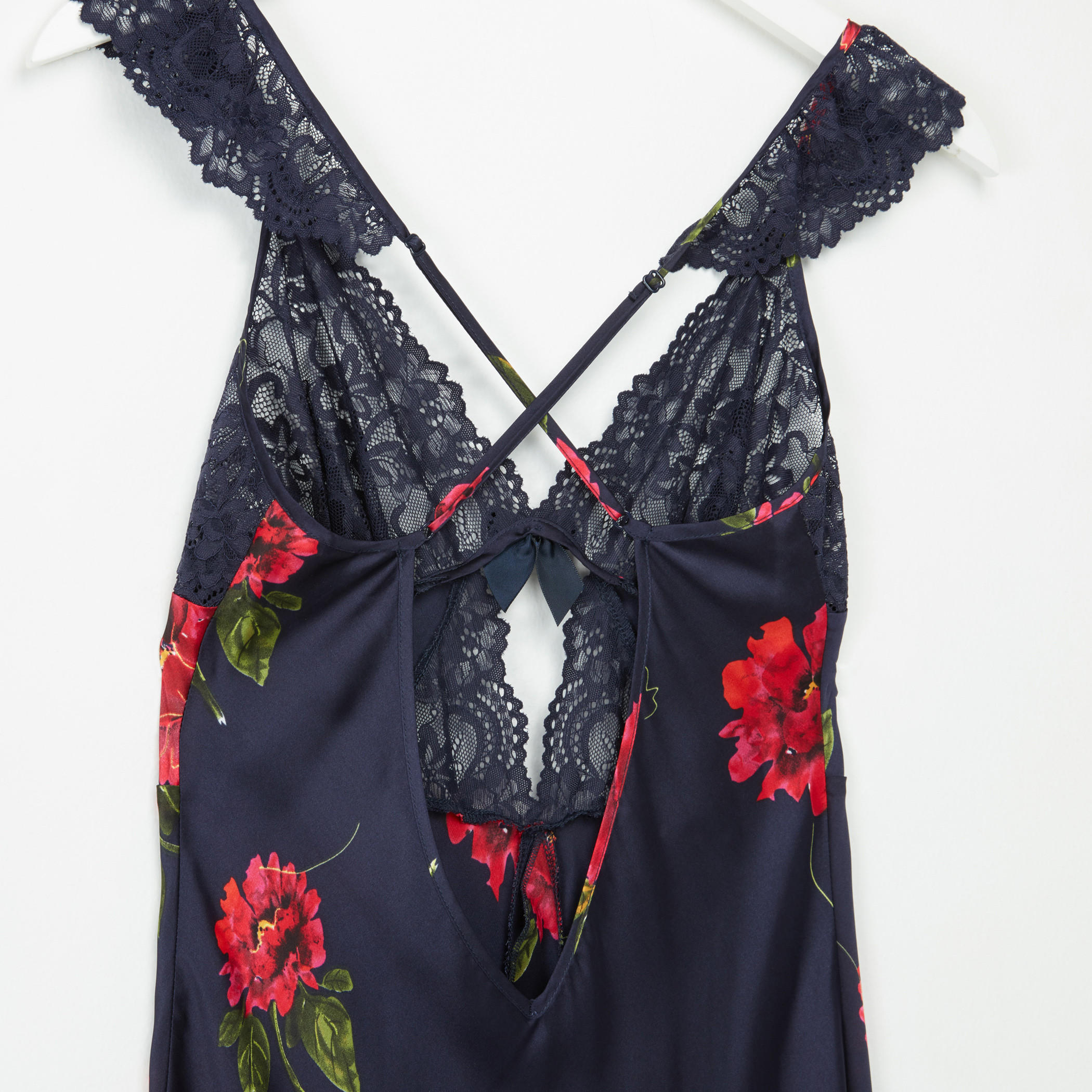 قميص نوم دون أكمام بفيونكة وتفاصيل دانتيل وطبعات-women-clothing-nightwear-nighties-image-4