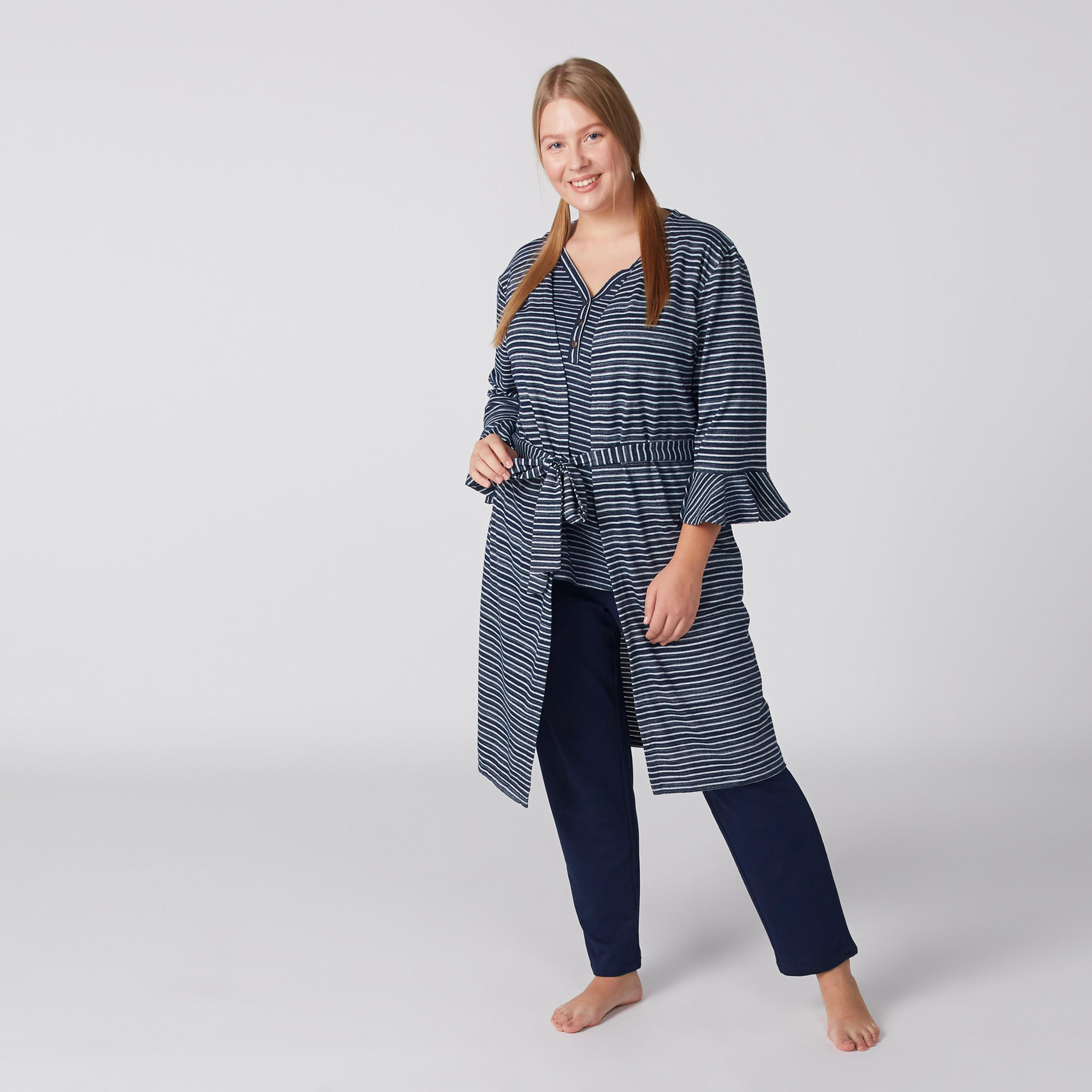روب مقلّم بأكمام طويلة-women-clothing-nightwear-robes-image-2