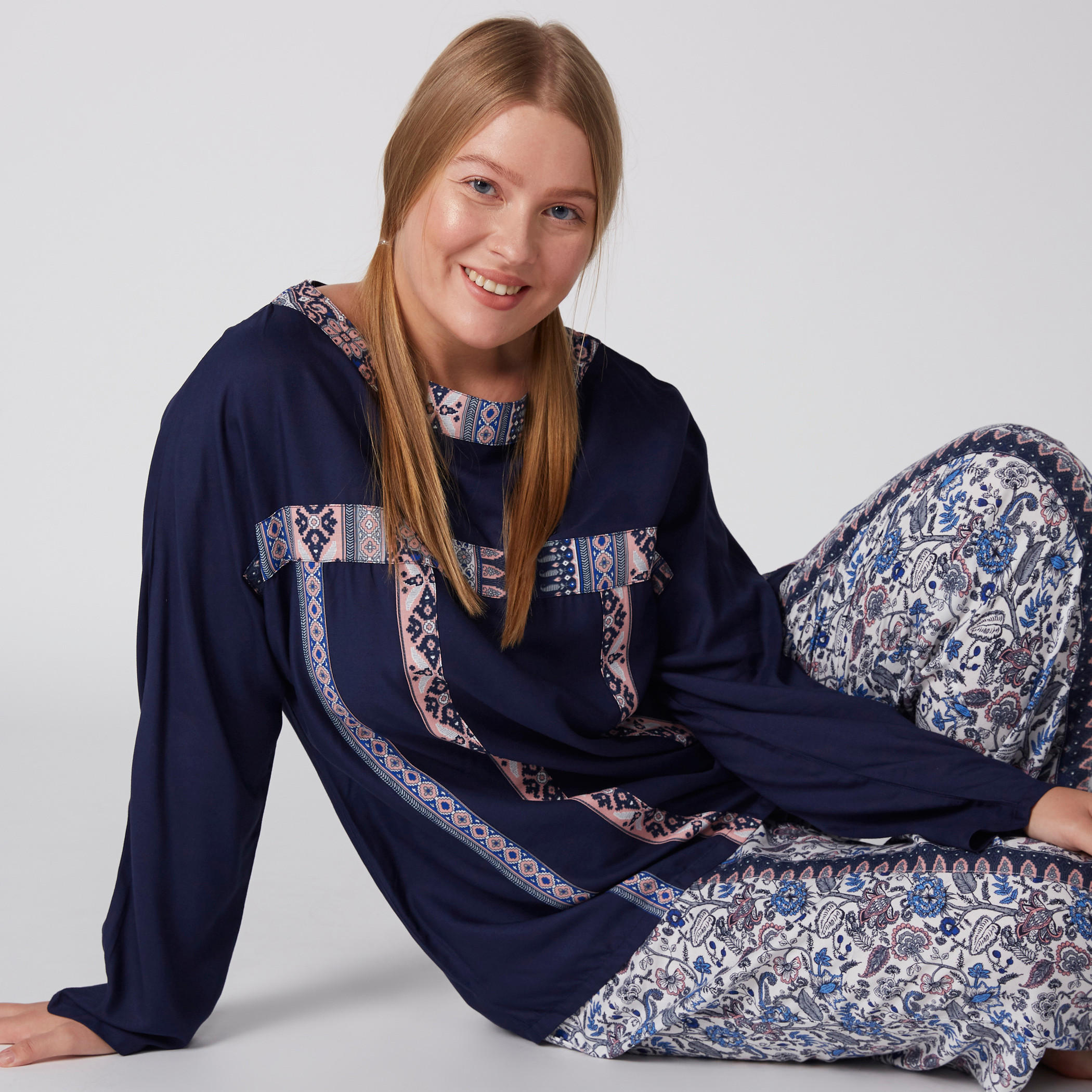 Printed Top and Pyjama Set-women-clothing-nightwear-pyjamas-longsets-image-1