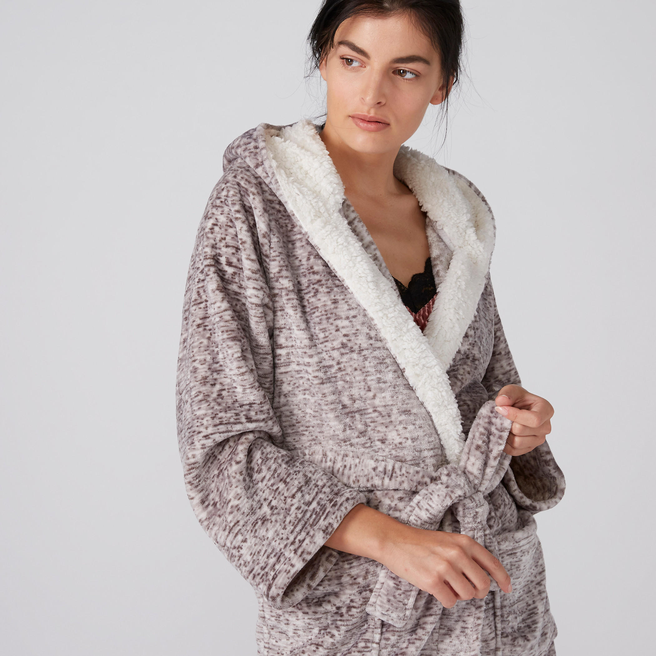 روب بأكمام طويلة ورباط وطبعات وقبعة-women-clothing-nightwear-robes-image-4