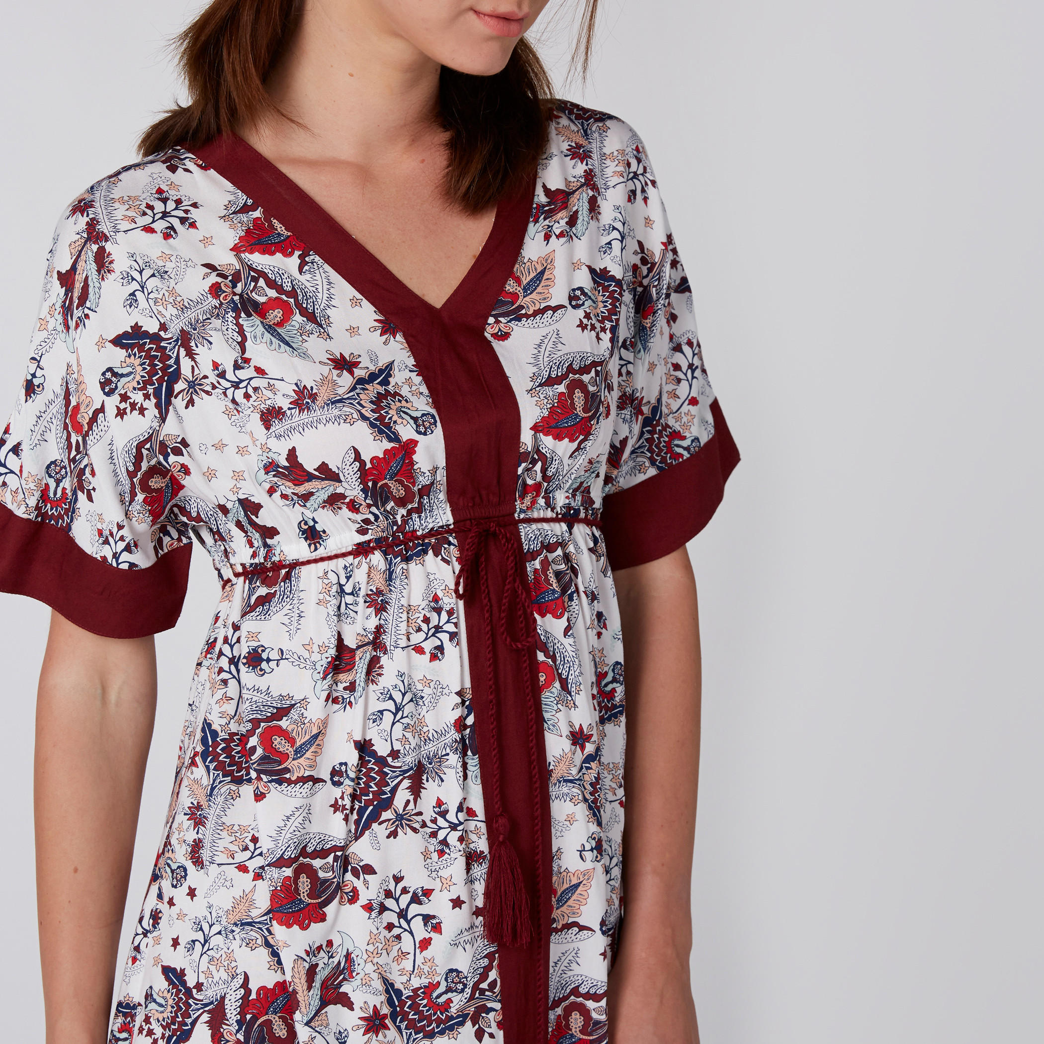 قميص نوم بياقة فولت وأكمام قصيرة وطبعات-women-clothing-nightwear-nighties-image-3
