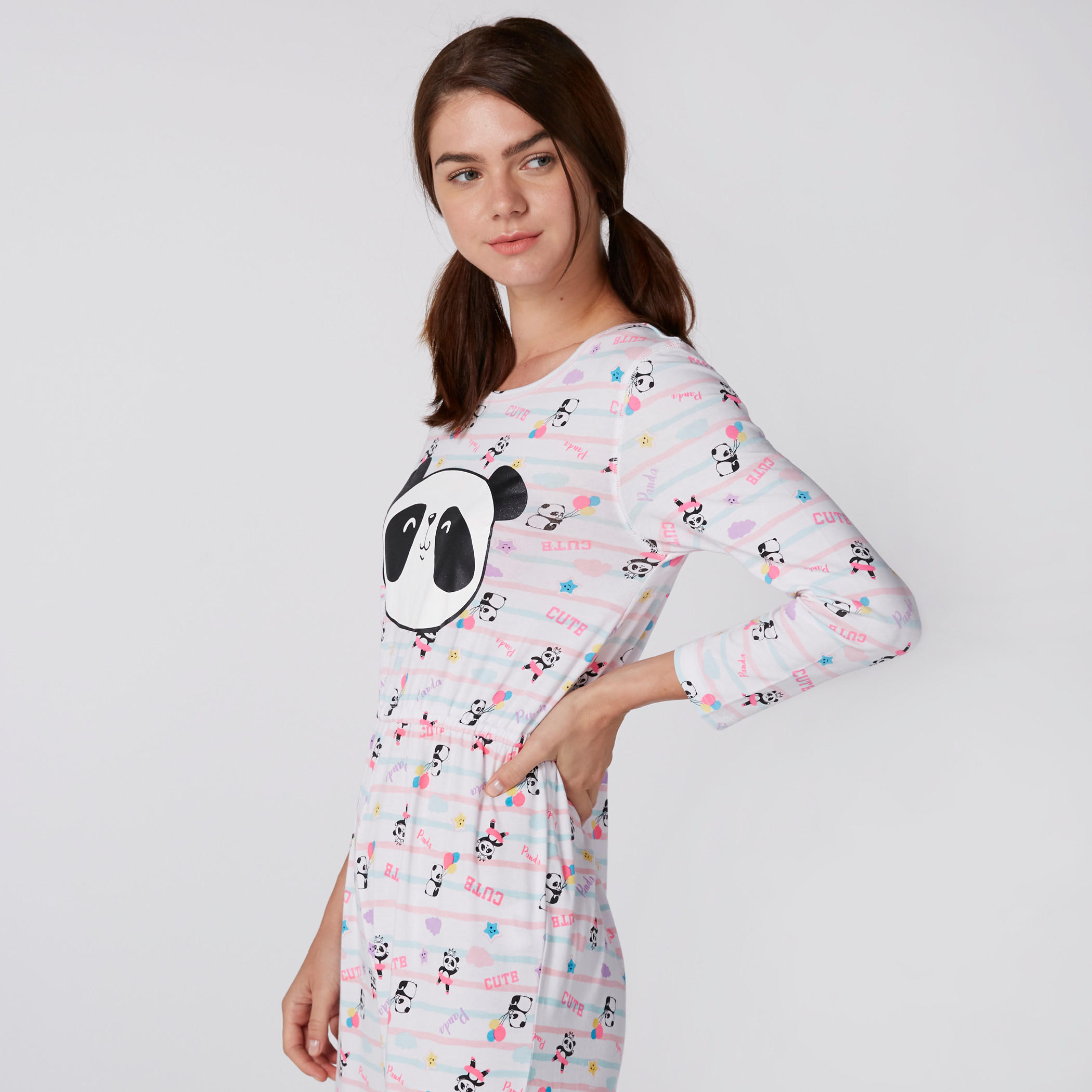 أفرول بطبعات وياقة مستديرة وأكمام طويلة-women-clothing-nightwear-nighties-image-3