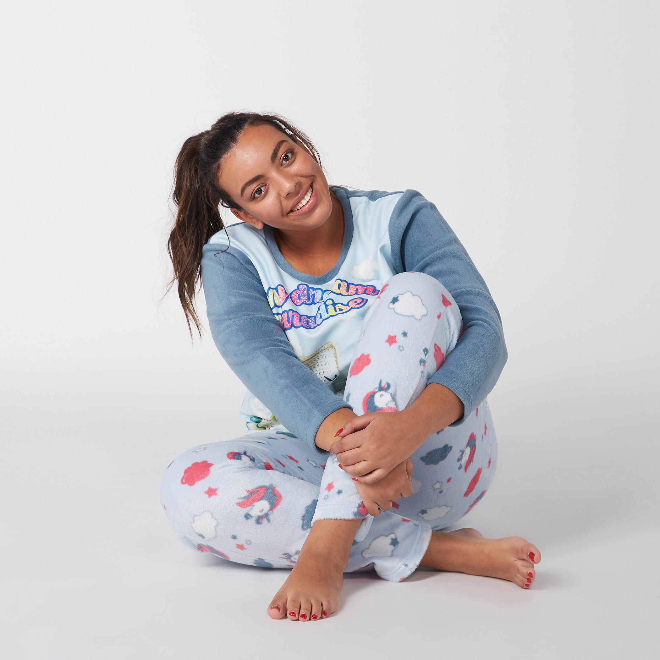 طقم بيجاما منقوش من بنطال وتيشيرت بياقة مستديرة-women-clothing-nightwear-pyjamas-longsets-image-3