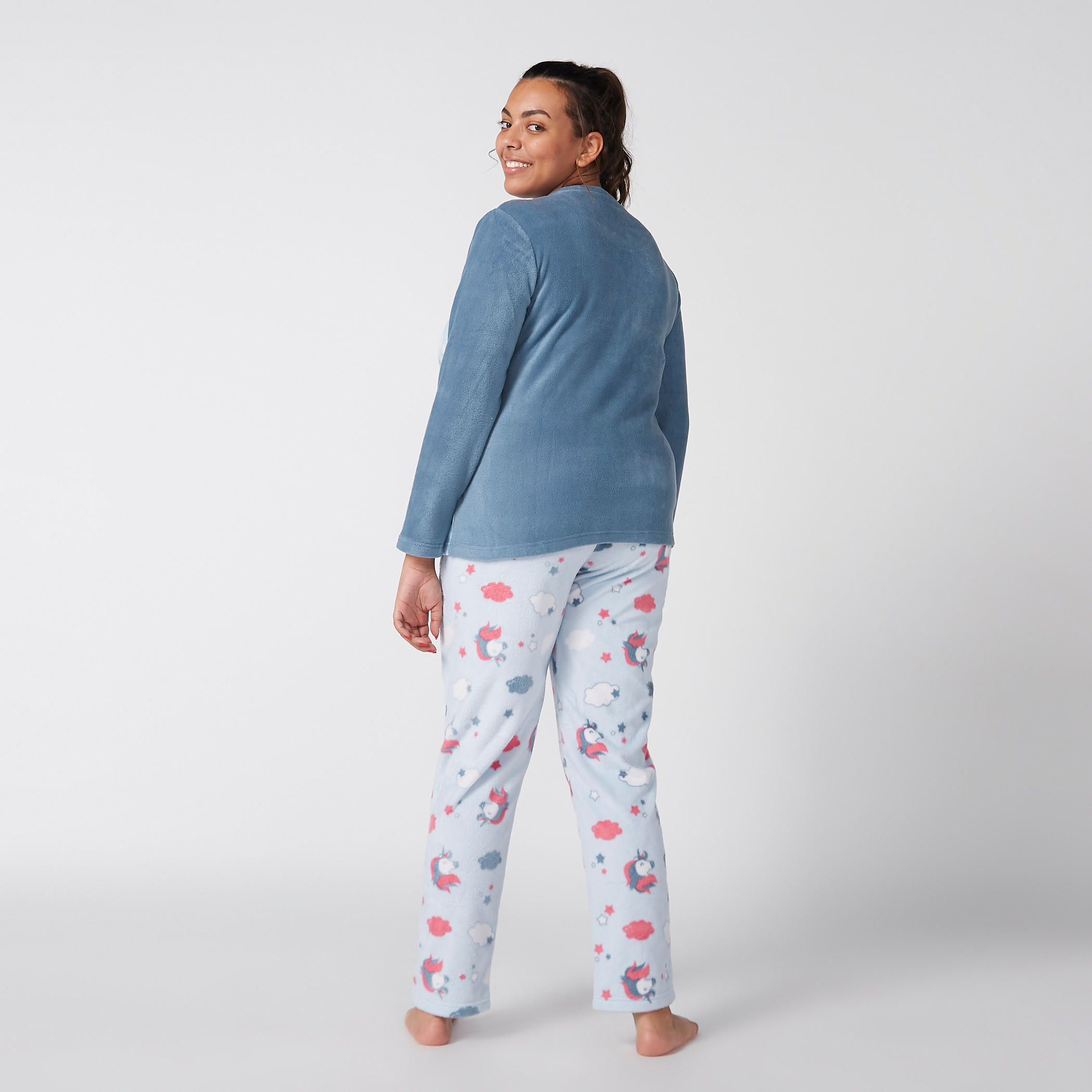 طقم بيجاما منقوش من بنطال وتيشيرت بياقة مستديرة-women-clothing-nightwear-pyjamas-longsets-image-2