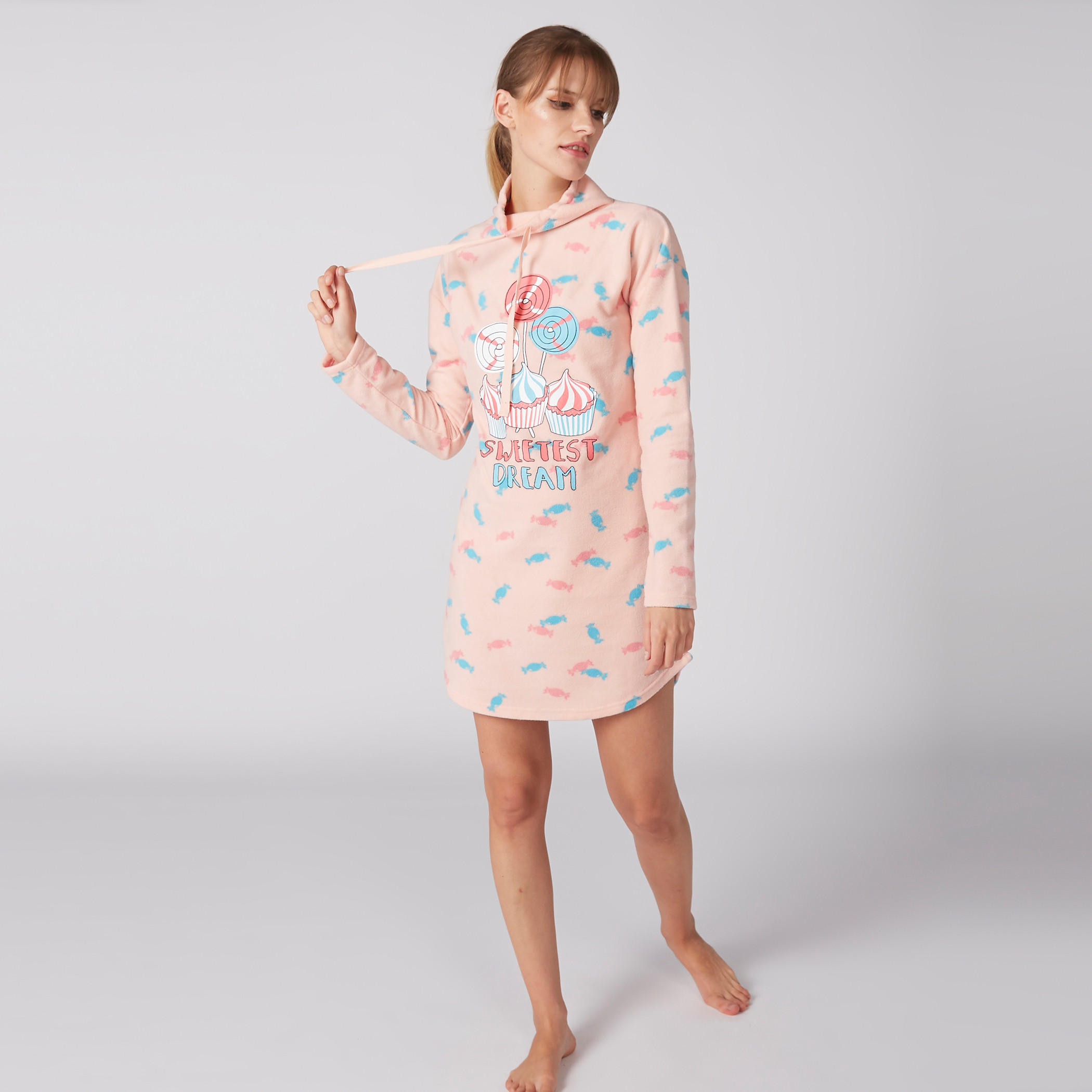 قميص نوم بطبعات وأكمام طويلة ورباط-women-clothing-nightwear-nighties-image-2