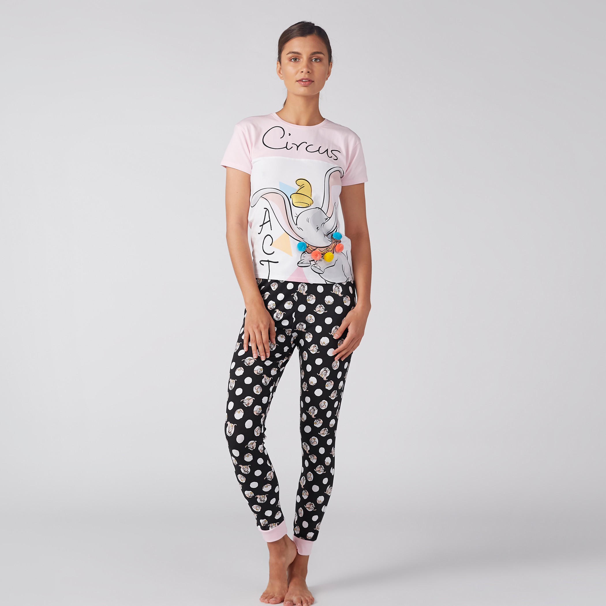 طقم بنطال رياضي بطبعات وتيشيرت بياقة مستديرة-women-clothing-nightwear-pyjamas-longsets-image-1
