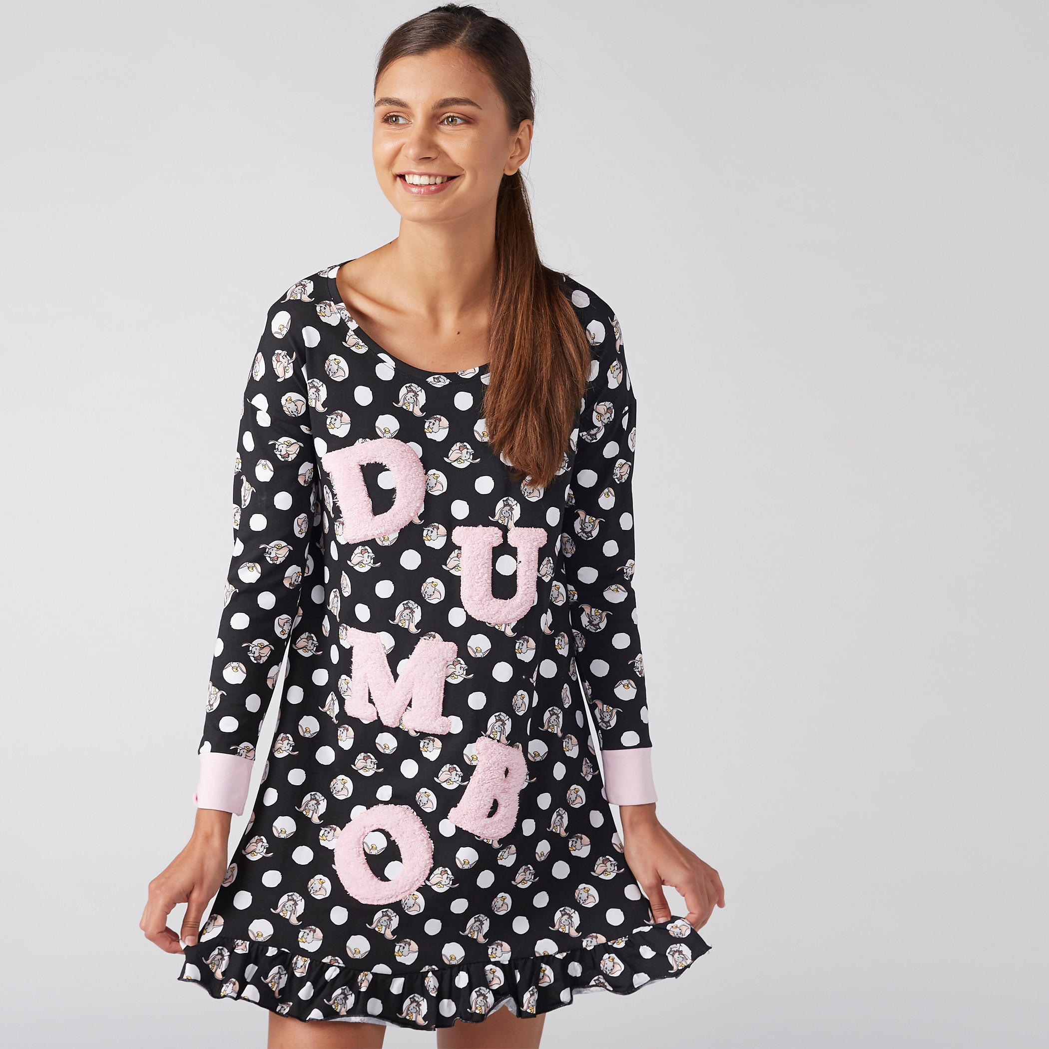 قميص نوم بتفاصيل قطيفة وكشكش وطبعات-women-clothing-nightwear-nighties-image-1