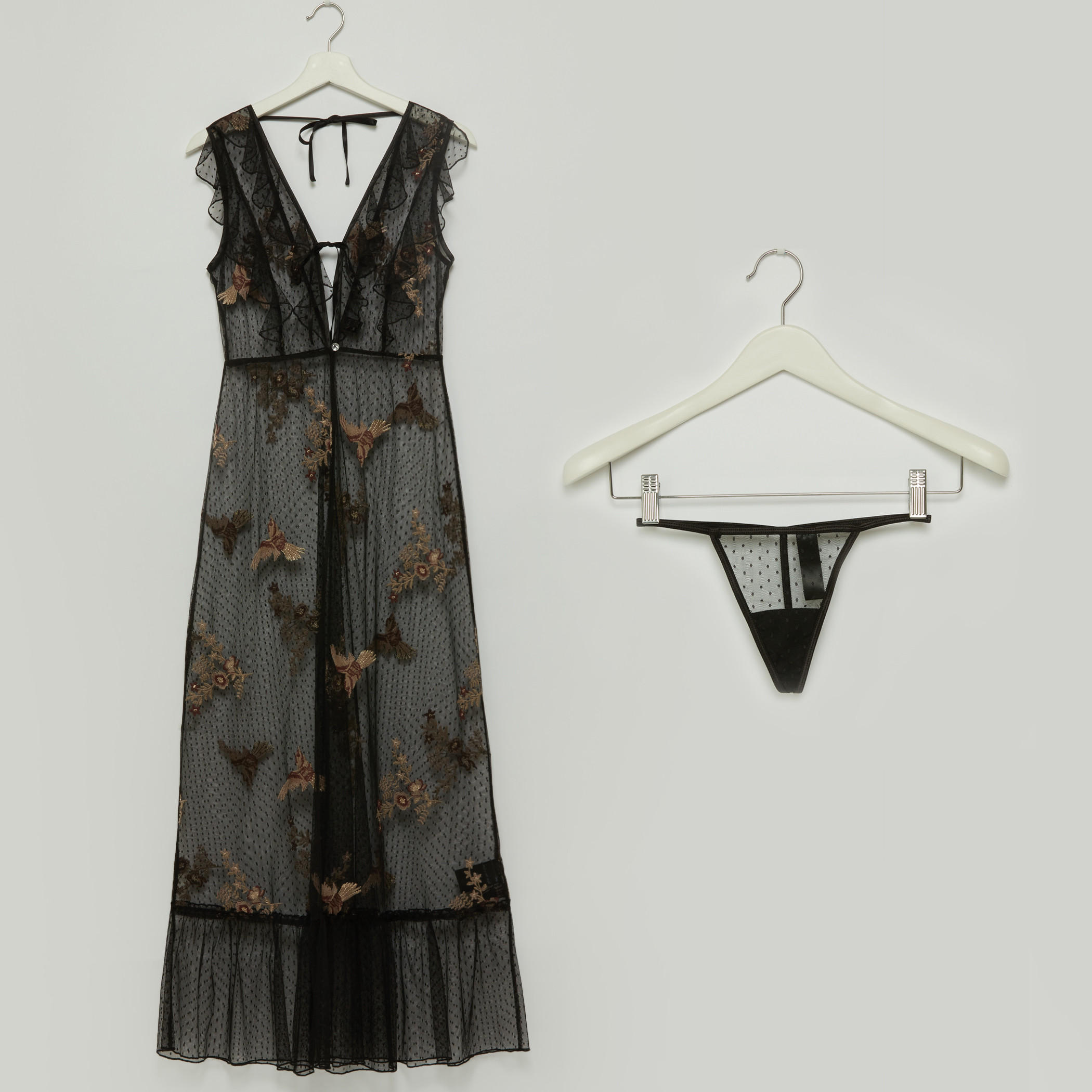 قميص نوم بتفاصيل كشكش ودانتيل مع ثونج-women-clothing-nightwear-nighties-image-1