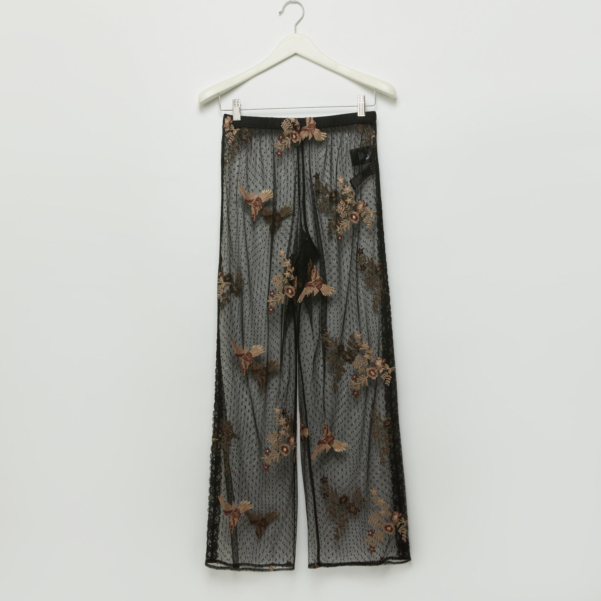 طقم بنطال بيجاما وبلوزة بتفاصيل دانتيل-women-clothing-nightwear-pyjamas-longsets-image-4
