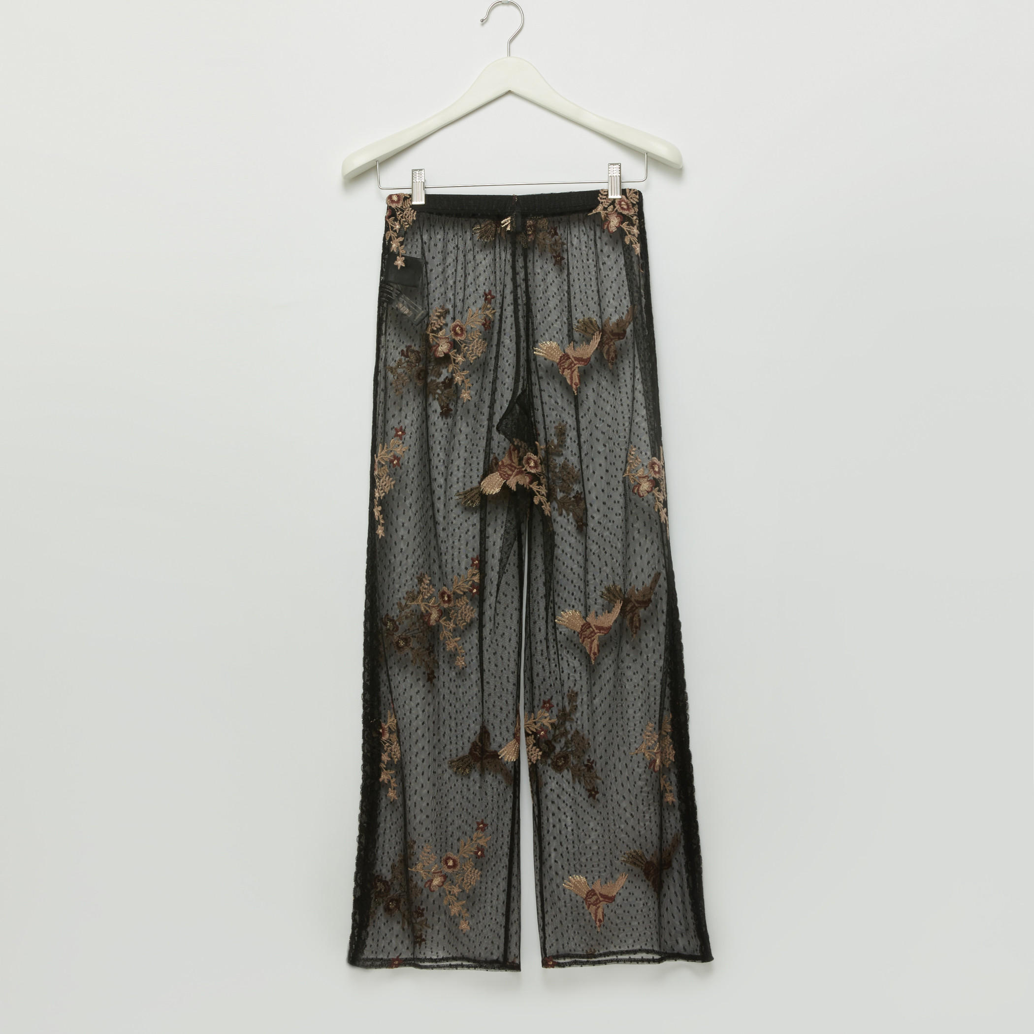طقم بنطال بيجاما وبلوزة بتفاصيل دانتيل-women-clothing-nightwear-pyjamas-longsets-image-5