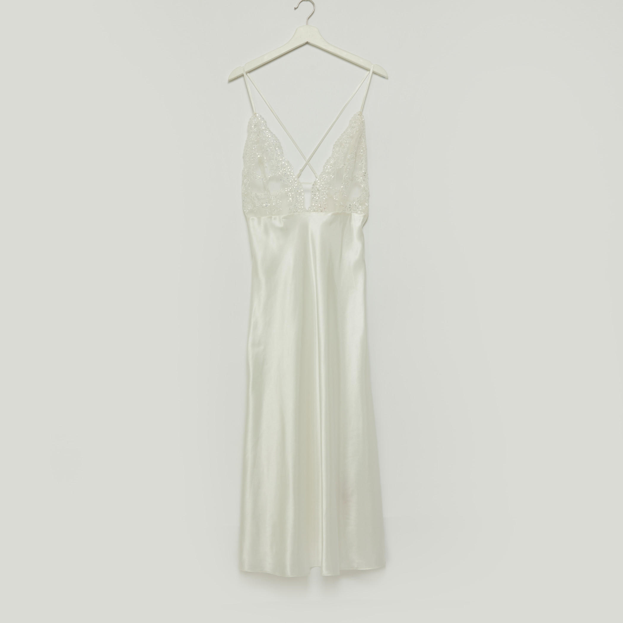 طقم قميص نوم 3 قطع بتفاصيل دانتيل-women-clothing-nightwear-nighties-image-2