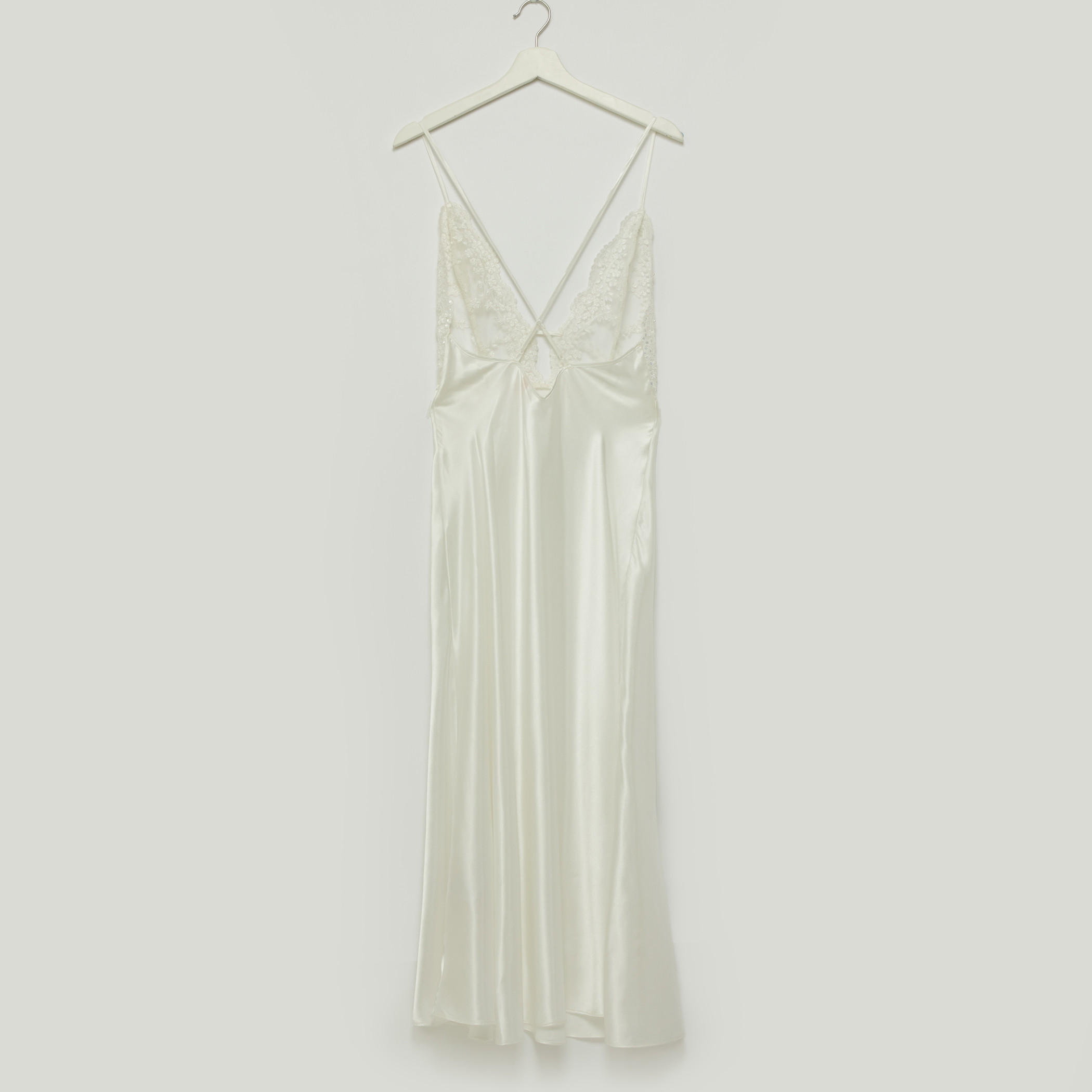 طقم قميص نوم 3 قطع بتفاصيل دانتيل-women-clothing-nightwear-nighties-image-3