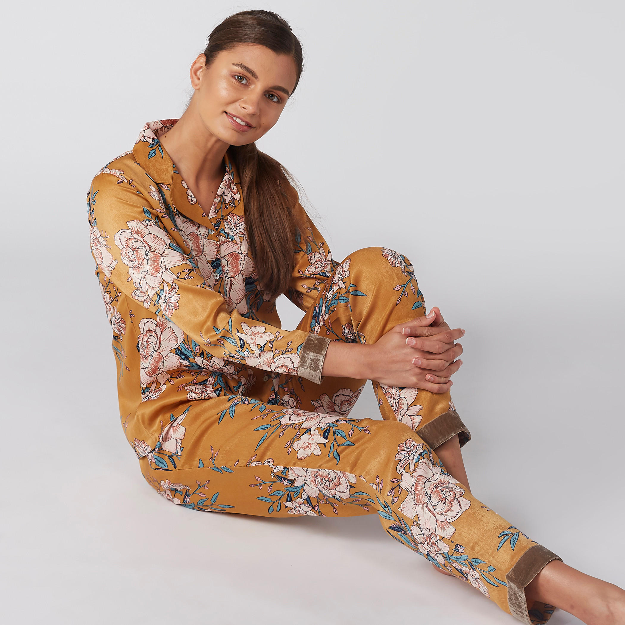 طقم بنطال بيجاما وقميص بأكمام طويلة وطبعات أزهار-women-clothing-nightwear-pyjamas-longsets-image-5