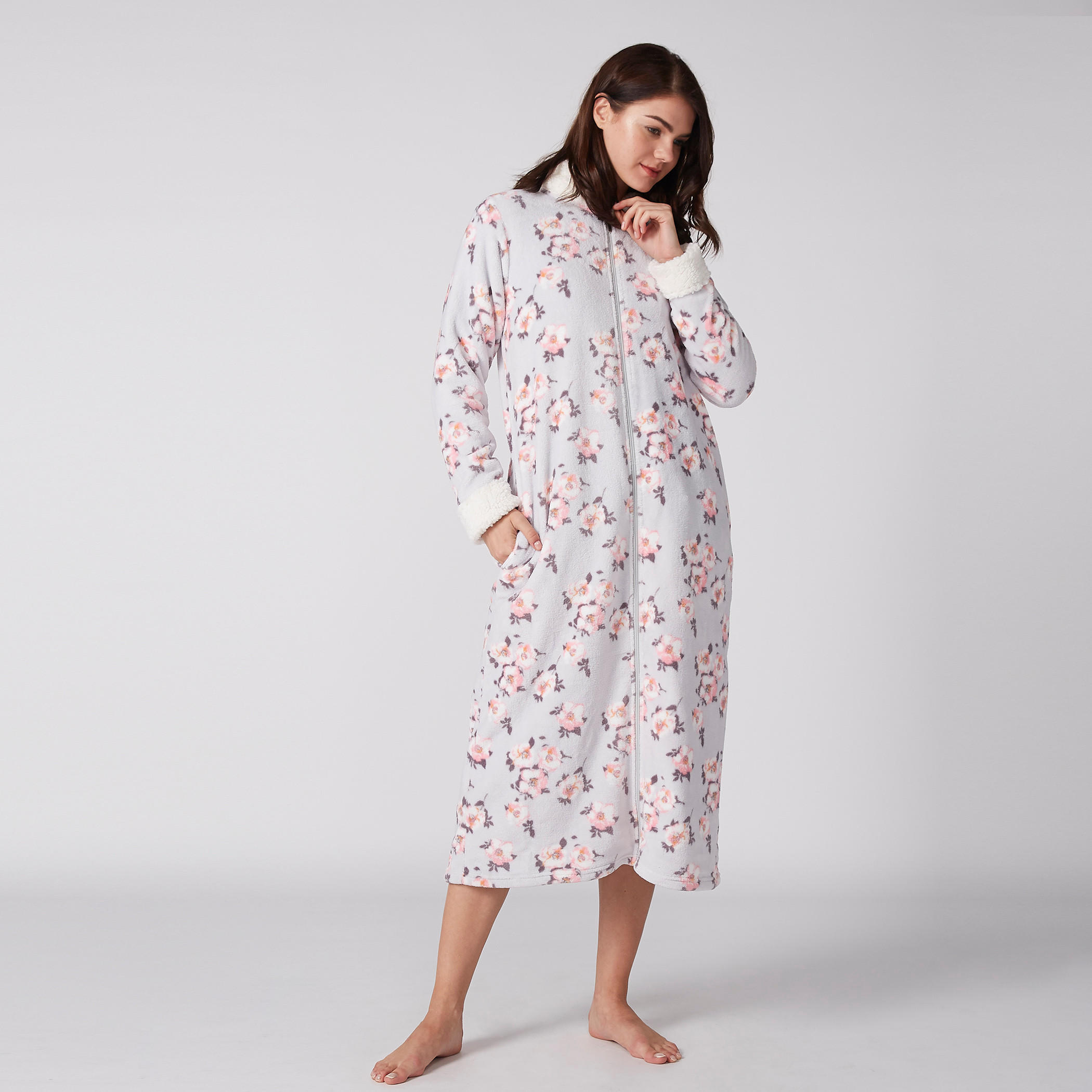 قميص نوم بأكمام طويلة وطبعات وجيوب وسحّاب إغلاق-women-clothing-nightwear-nighties-image-1