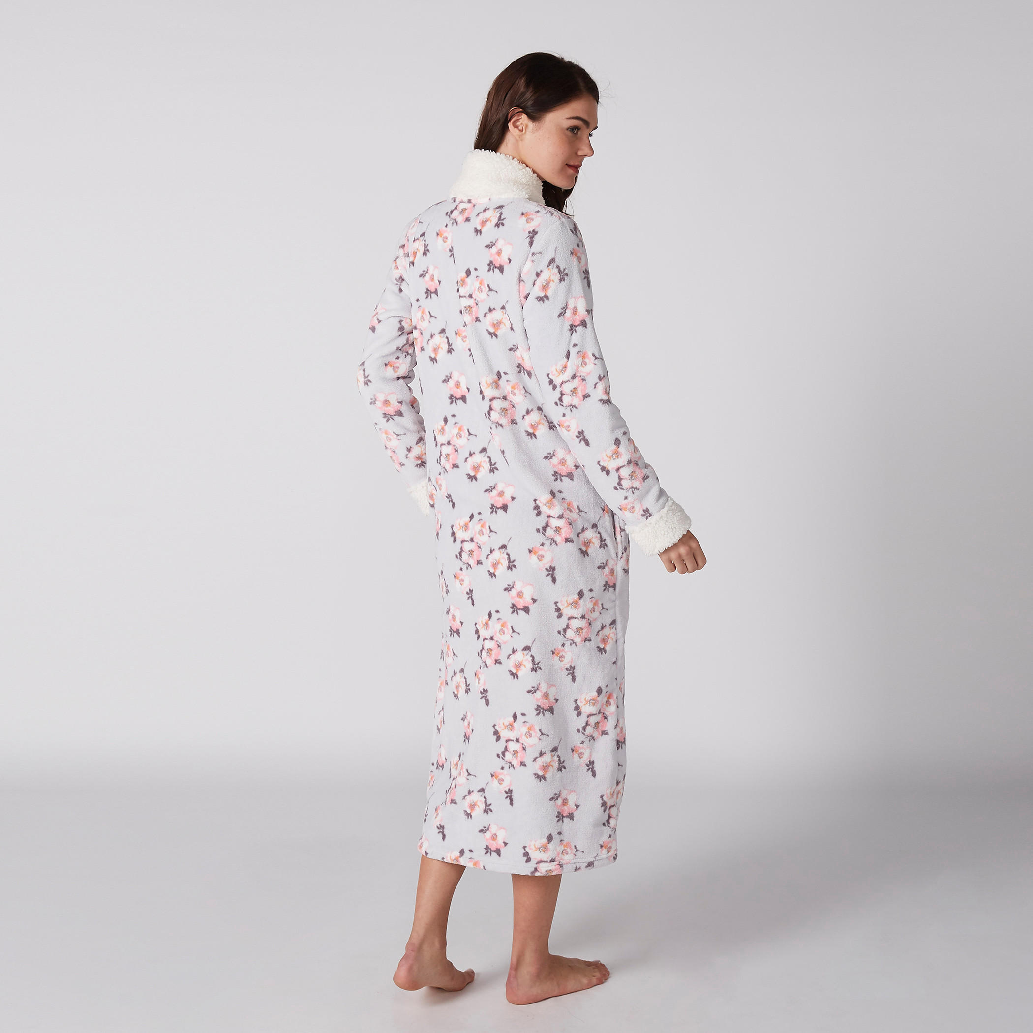 قميص نوم بأكمام طويلة وطبعات وجيوب وسحّاب إغلاق-women-clothing-nightwear-nighties-image-3