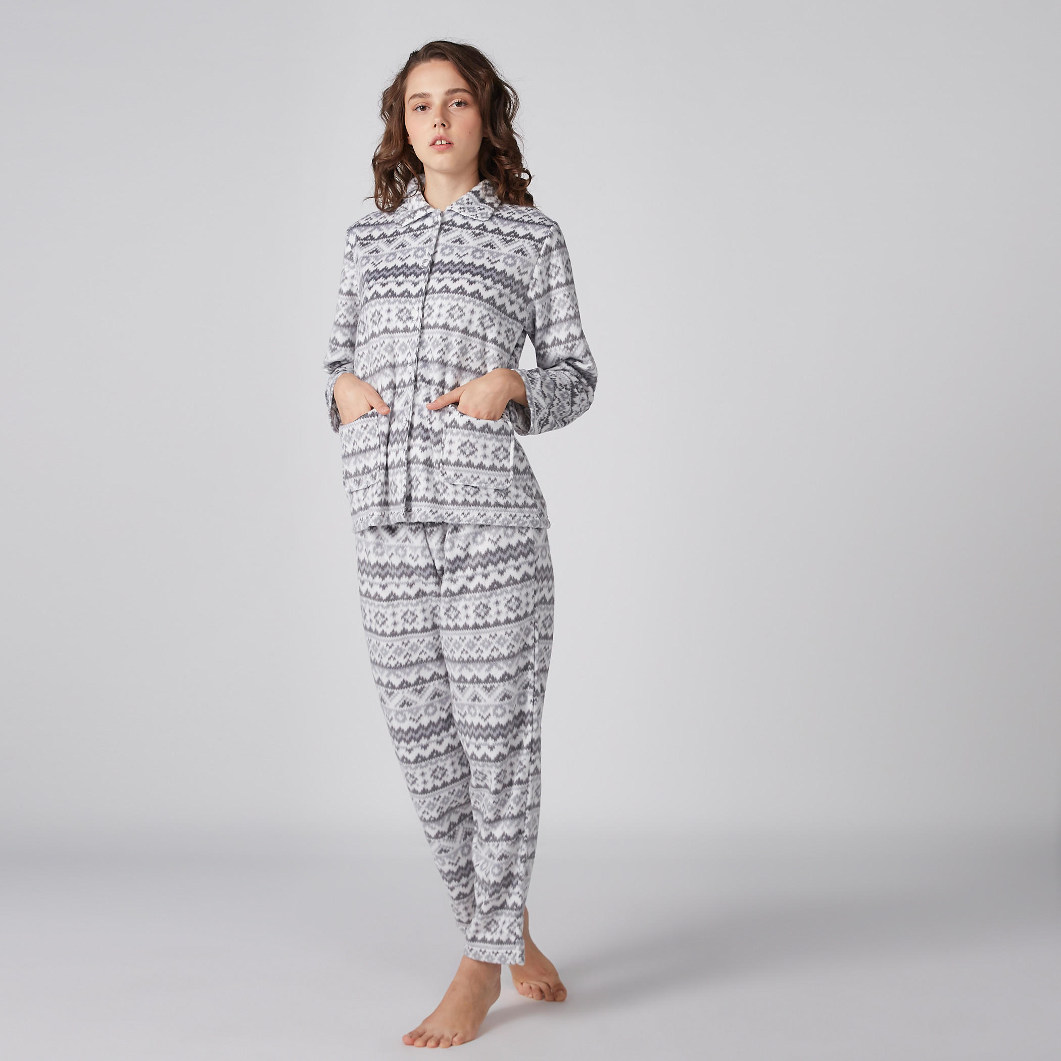 طقم بيجاما ذو نقش مطبوع وقميص بأكمام طويلة-women-clothing-nightwear-pyjamas-longsets-image-1