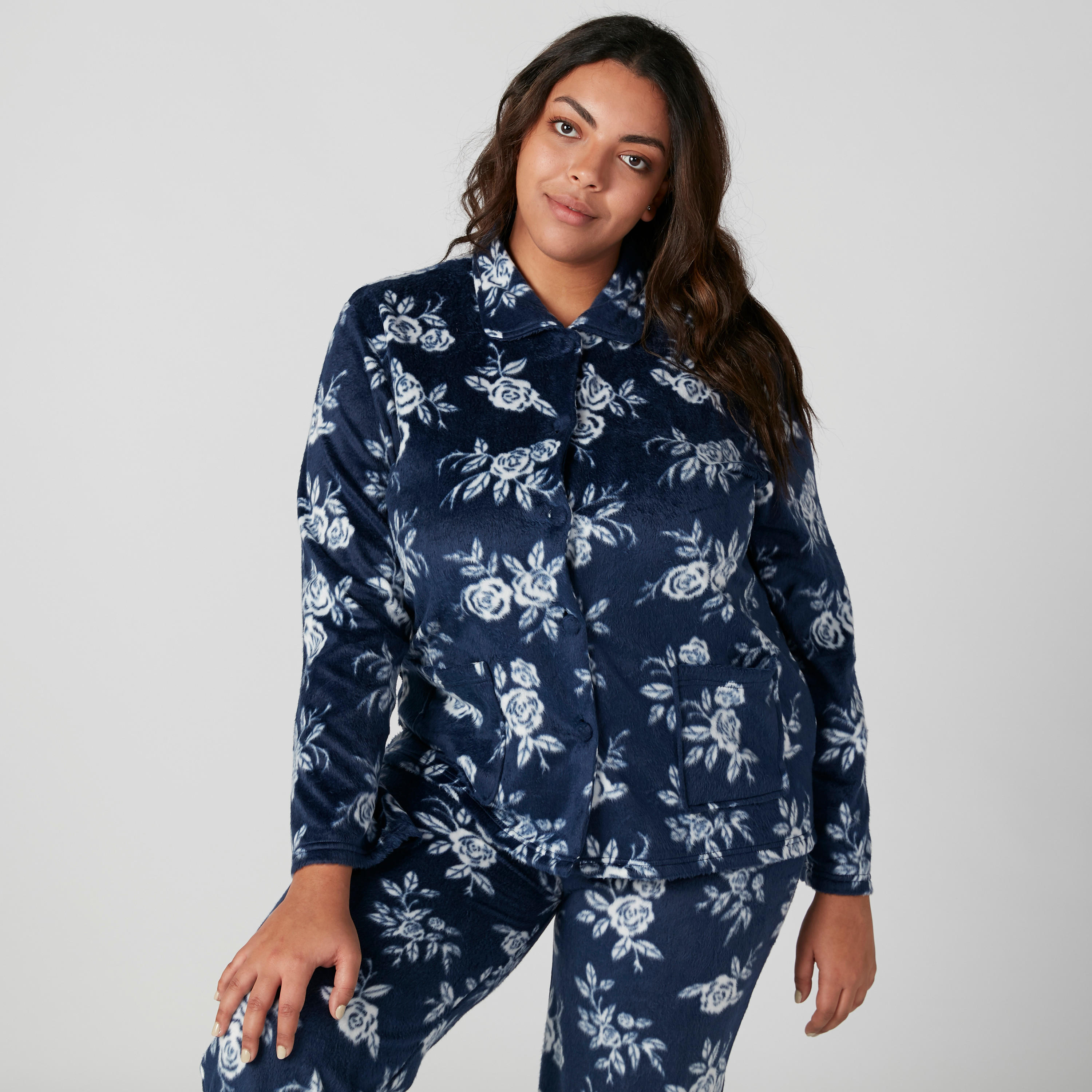 طقم بنطال بيجاما وقميص بأكمام طويلة وطبعات أزهار-women-clothing-nightwear-pyjamas-longsets-image-1
