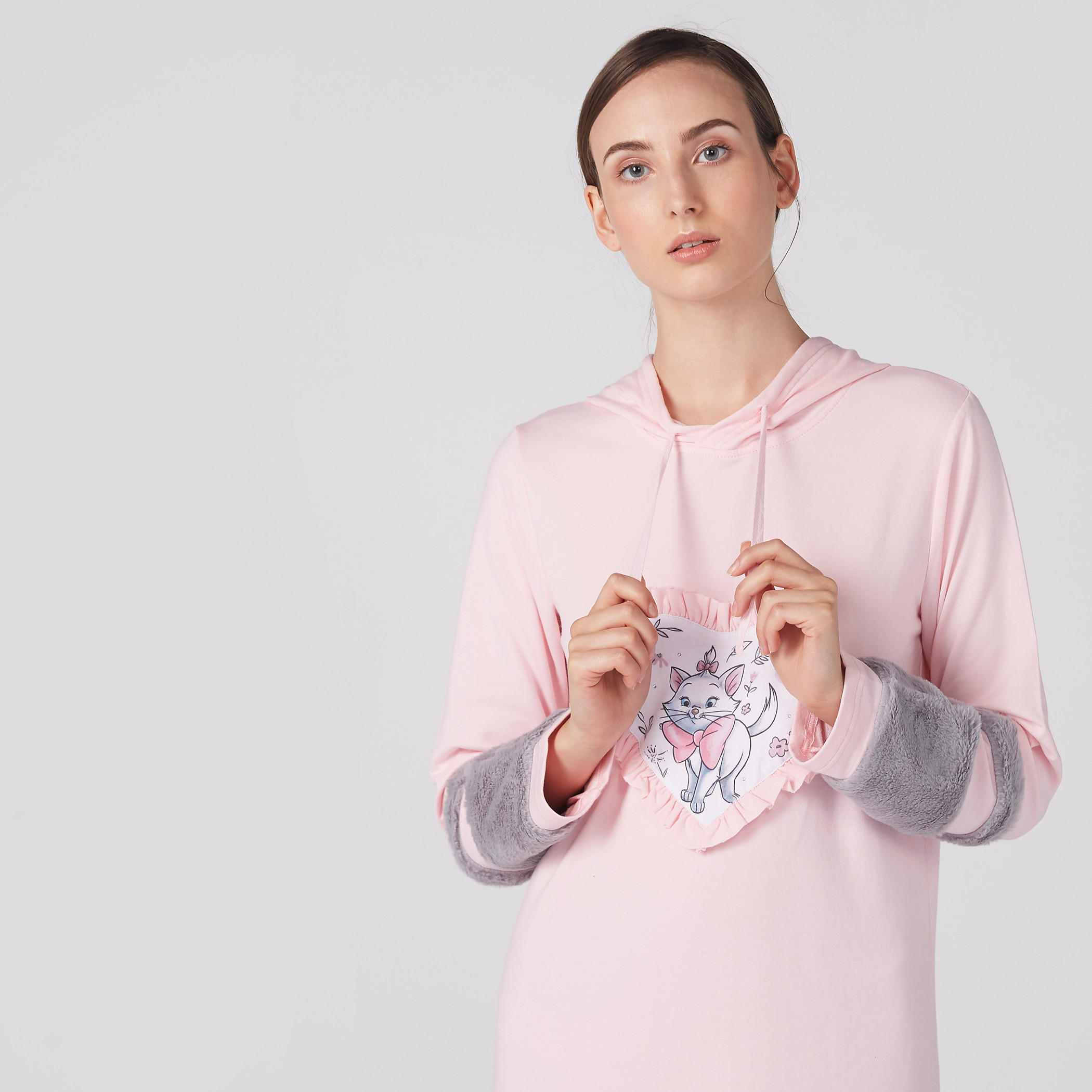 قميص نوم بقبّعة وأكمام طويلة وتزيينات ماري-women-clothing-nightwear-nighties-image-2