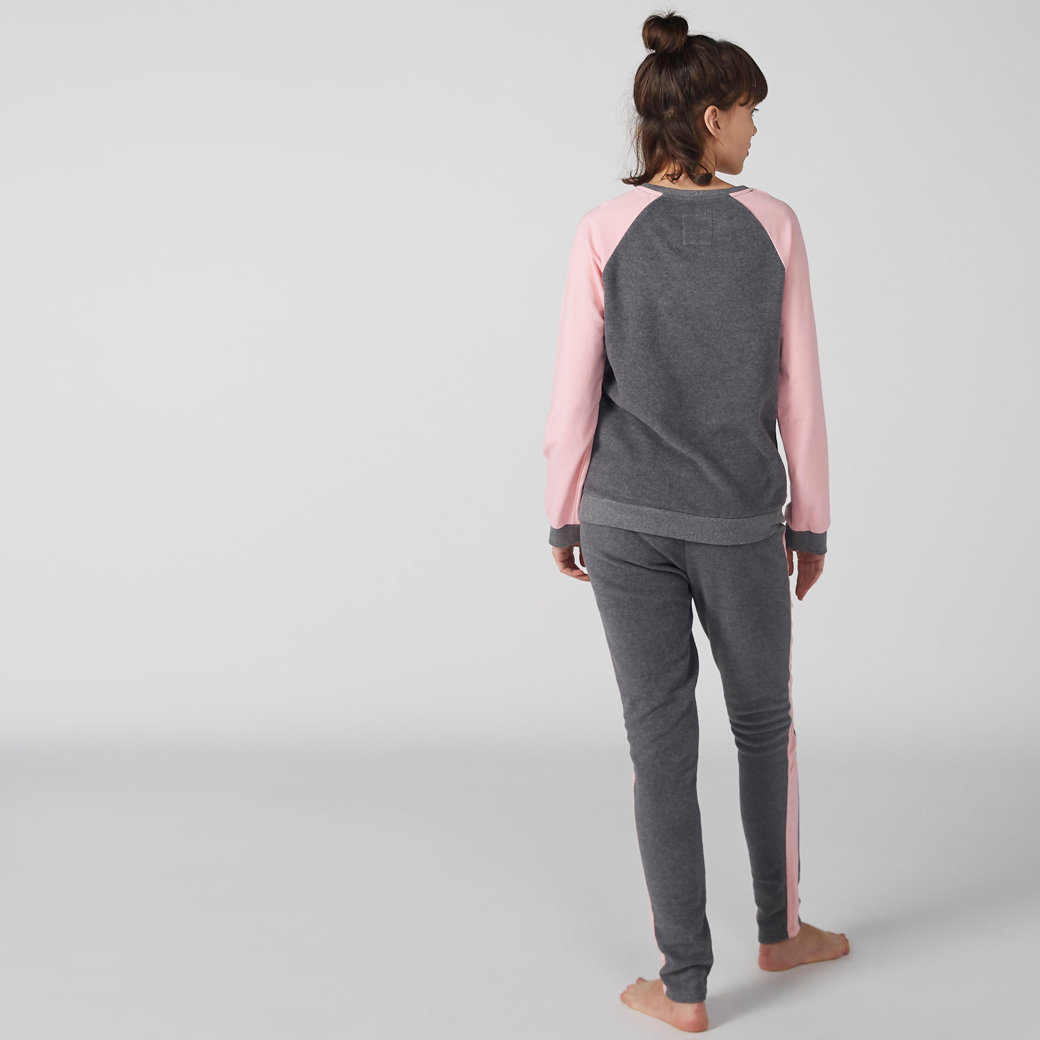 طقم تيشيرت بأكمام مغايرة وطبعات وبنطال بيجاما-women-clothing-nightwear-pyjamas-longsets-image-1